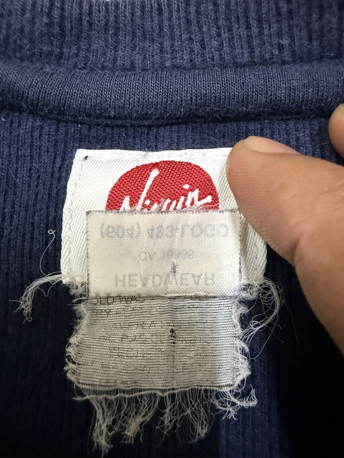 Japanese Brand Vintage Virgin Vneck Raglan Sleeve Sweatshirt Size US M / EU 48-50 / 2 - 8 Thumbnail