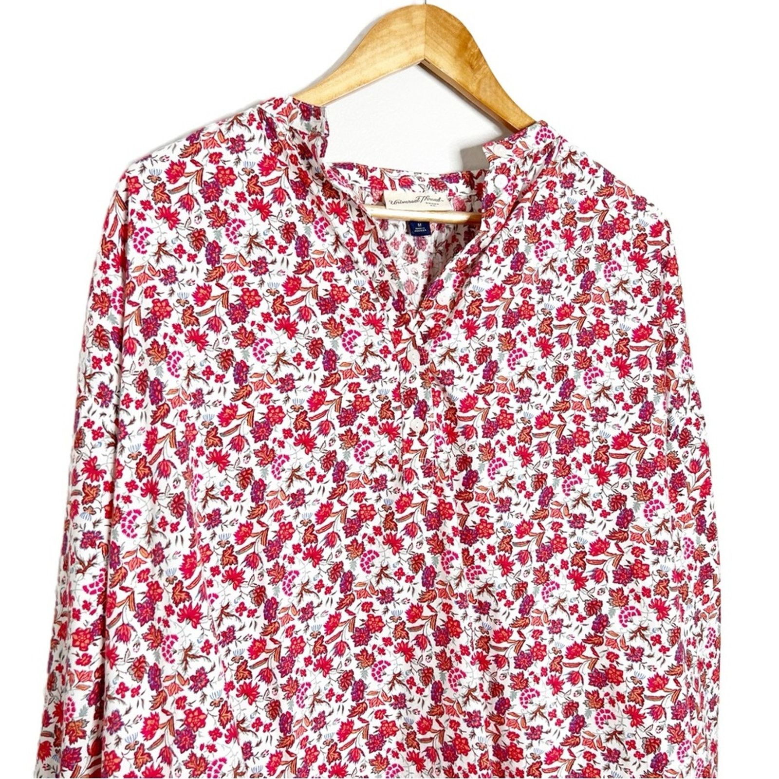 Target Basics Universal Thread Women’s Floral Red Flare Blouse Size M / US 6-8 / IT 42-44 - 16 Thumbnail