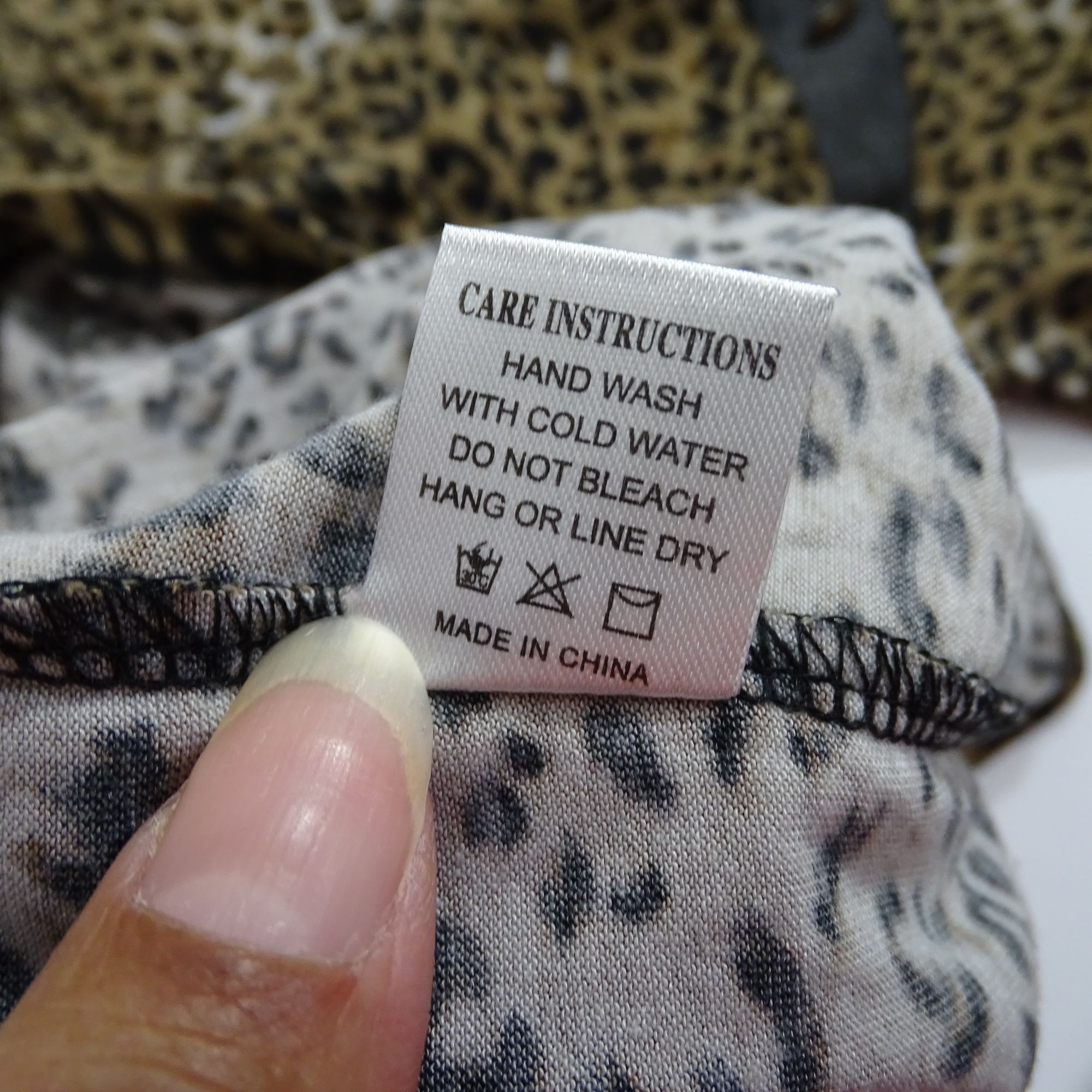 Other Grace and Emma Leopard Animal Print Long Sleeve Top Size S Size S / US 4 / IT 40 - 7 Thumbnail