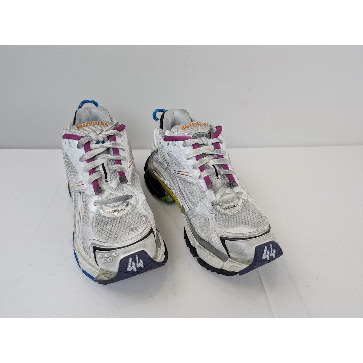 Balenciaga o1rshd1 Q:3 / Mesh Gardient Runner in White/Multicolor Size US 11 / EU 44 - 6 Thumbnail