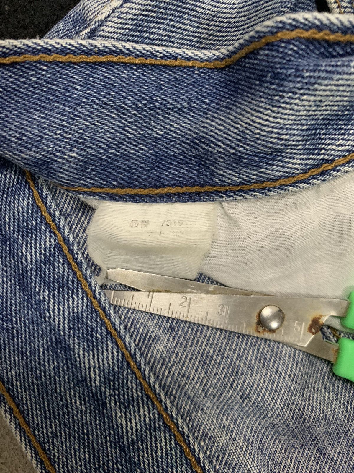 Japanese Brand Vintage Japanese Brand Blue Washed Baggy Distressed Jeans Size US 32 / EU 48 - 16 Thumbnail