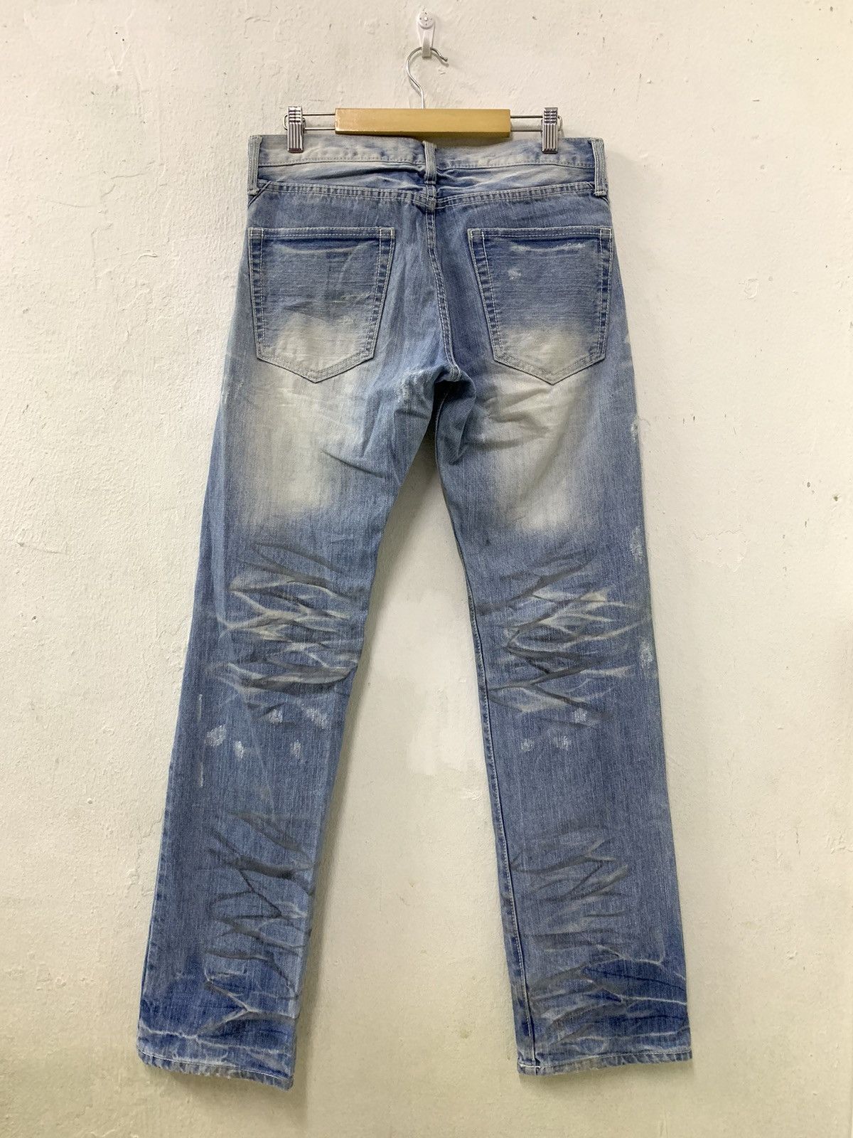 Semantic Design Distressed Denim