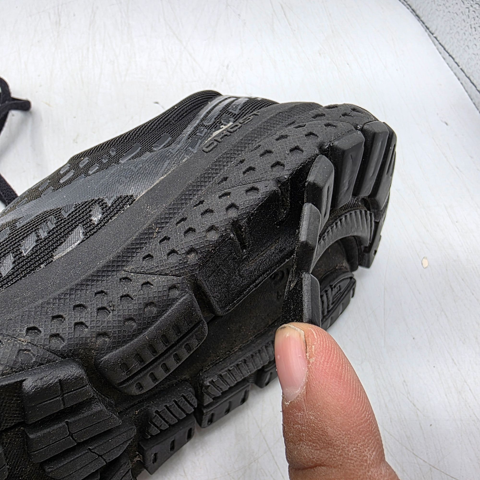Brooks Brooks Ghost 13 Womens Size 6 Black Purple Athletic Shoes Wa Size US 6 / IT 36 - 8 Thumbnail