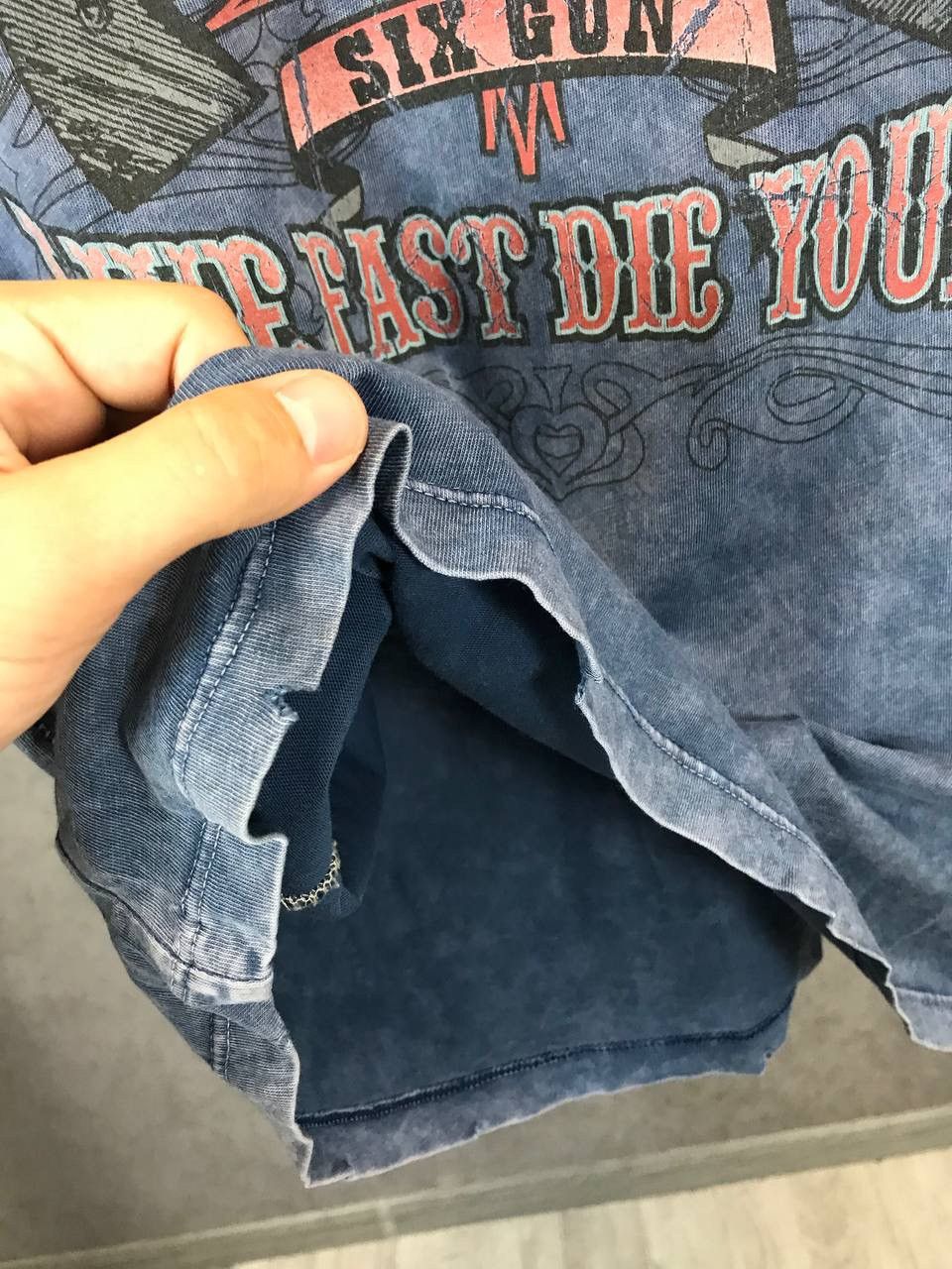 Designer Von Dutch designer skull made in USA distressed tee Size US M / EU 48-50 / 2 - 8 Thumbnail