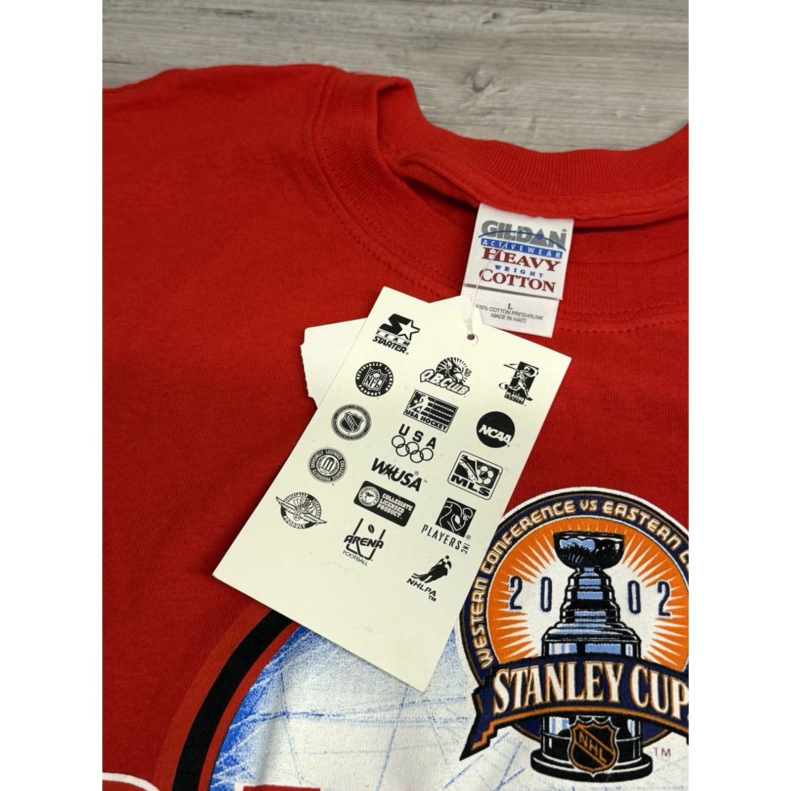 Gildan VINTAGE 2002 Detroit Red Wings T-Shirt Size L Red Stanley Cup Champions NHL NWT Size US L / EU 52-54 / 3 - 6 Thumbnail