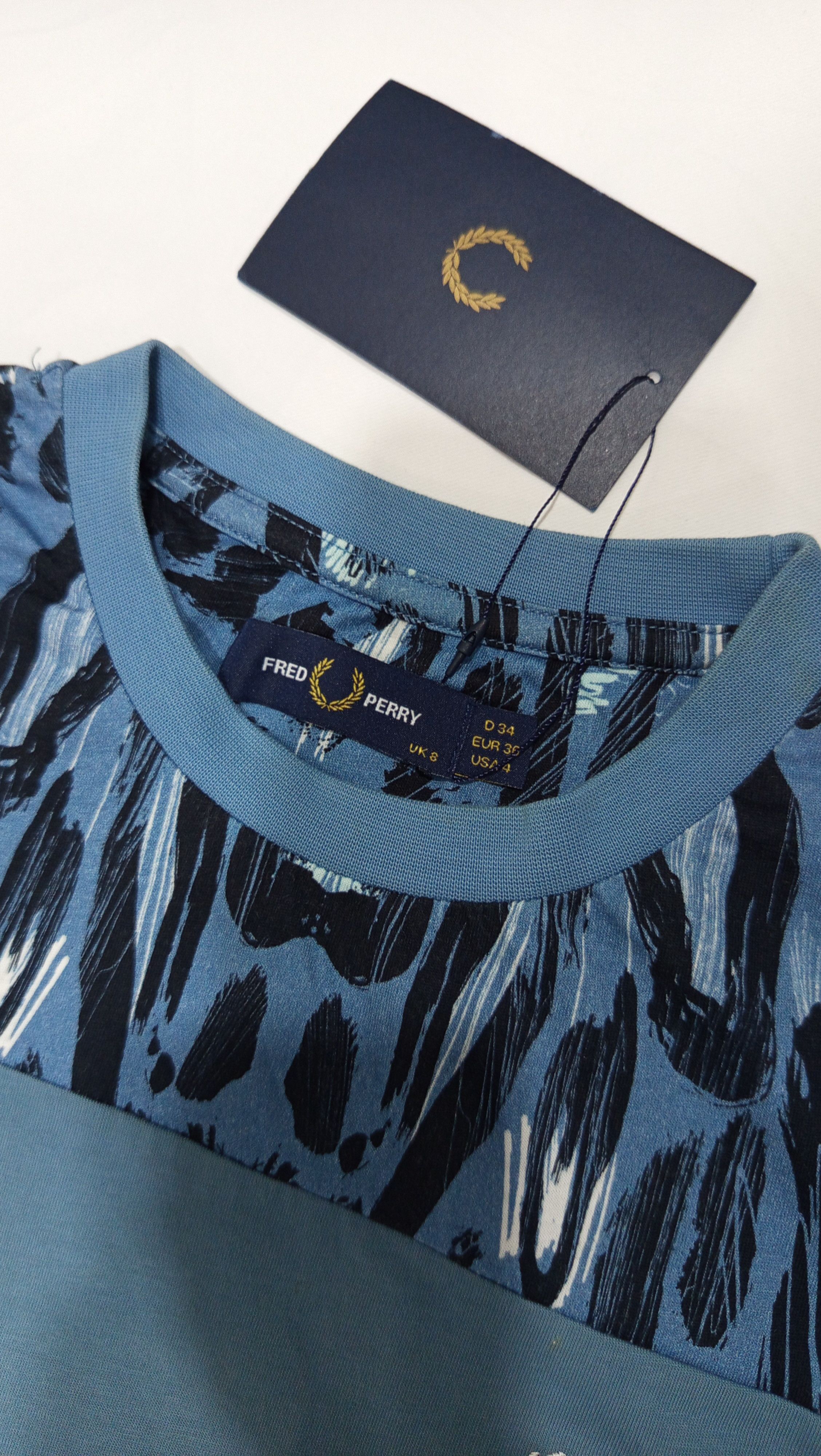 Fred Perry Fred Perry Leopard Panel Print T-shirt Size US XS / EU 42 / 0 - 4 Thumbnail