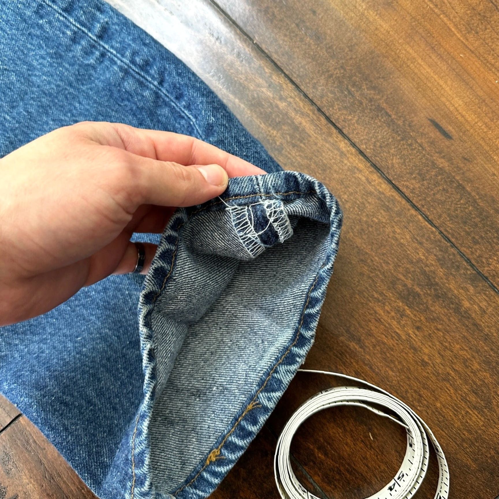 Levi's VINTAGE Levi's 501 Jeans 36x36 Blue Light Wash Straight 90s Mens Size US 36 / EU 52 - 6 Thumbnail