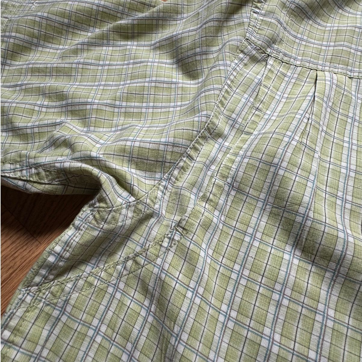Columbia Mens M Vintage Columbia Sportswear Omni-Shade Plaid Shirt Size US M / EU 48-50 / 2 - 8 Thumbnail