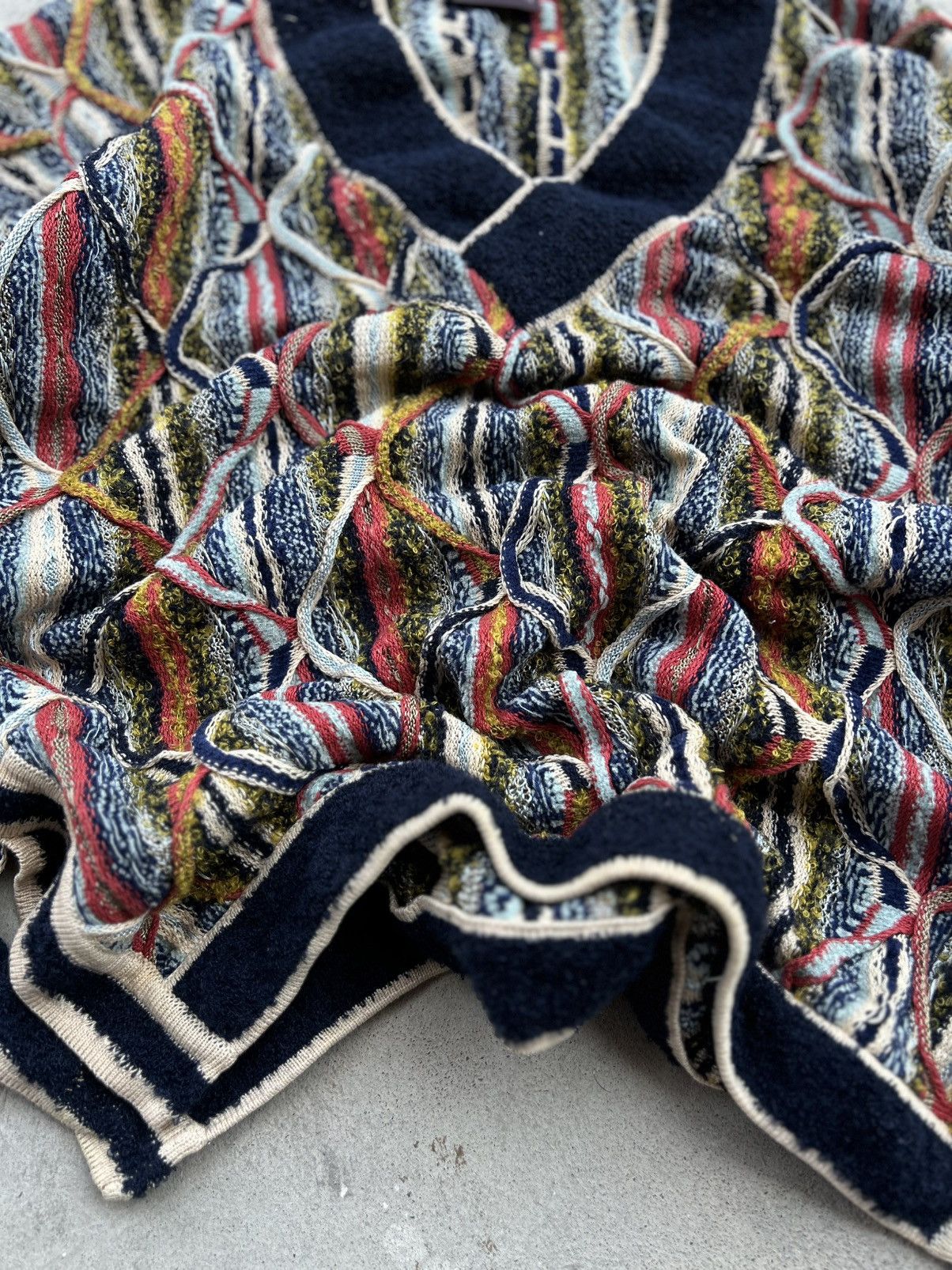 Coogi RARE VINTAGE COOGI 3D MULTICOLOURED CABLE KNIT Size US L / EU 52-54 / 3 - 5 Thumbnail
