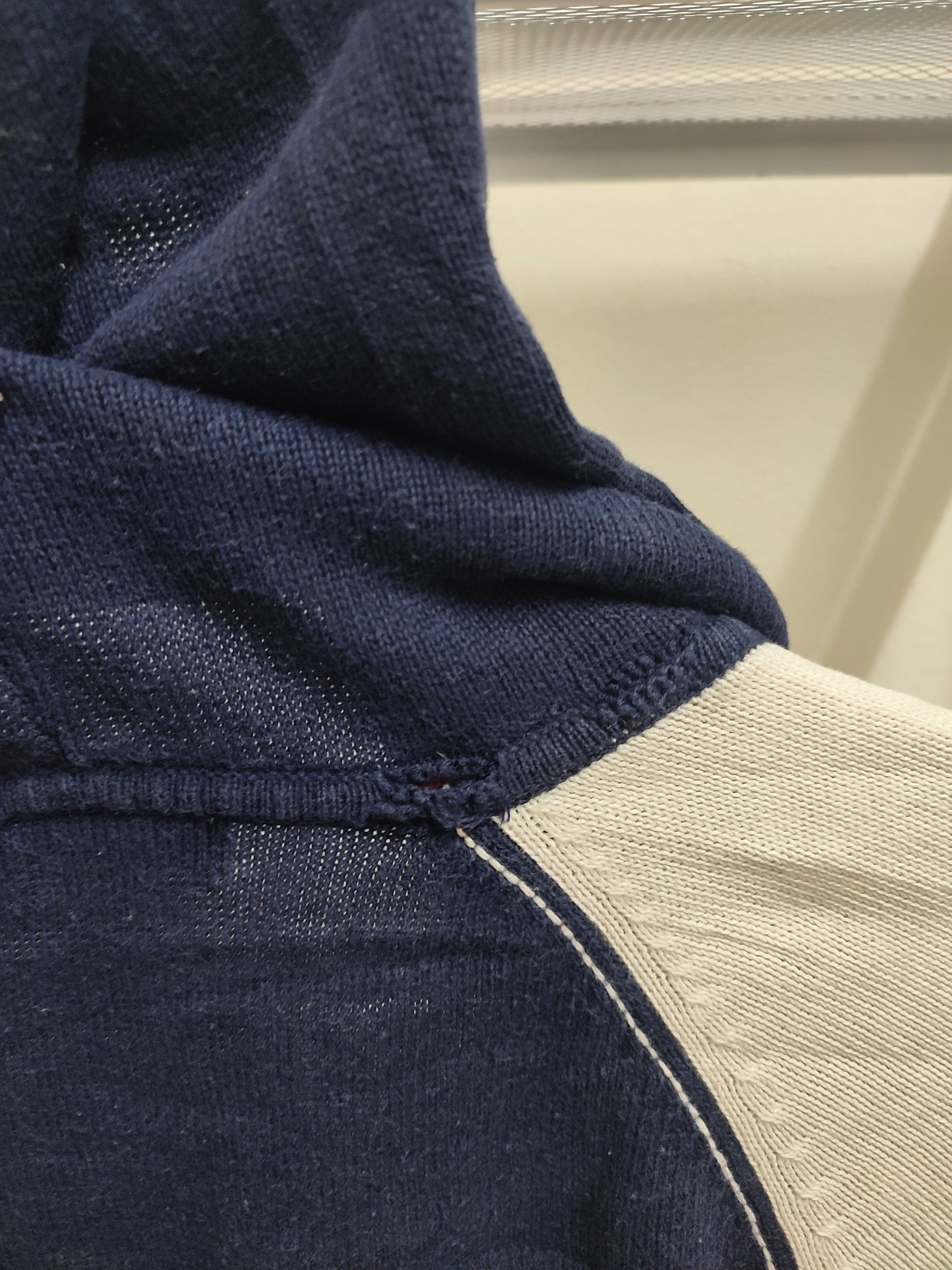 Tommy Hilfiger Vintage Tommy Hilfiger Embroidery Knitted Hoodies Size US M / EU 48-50 / 2 - 12 Thumbnail