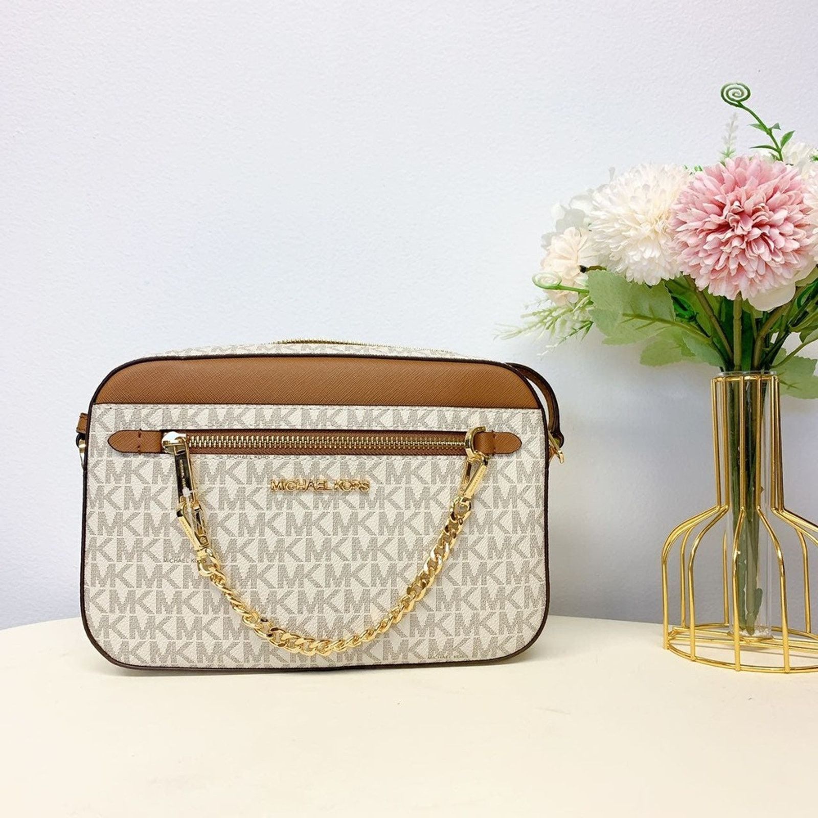 Michael Kors Michael Kors Jet Set Item 35S1GTTC9B Lg Chain xbody Vanilla Size ONE SIZE - 1 Thumbnail