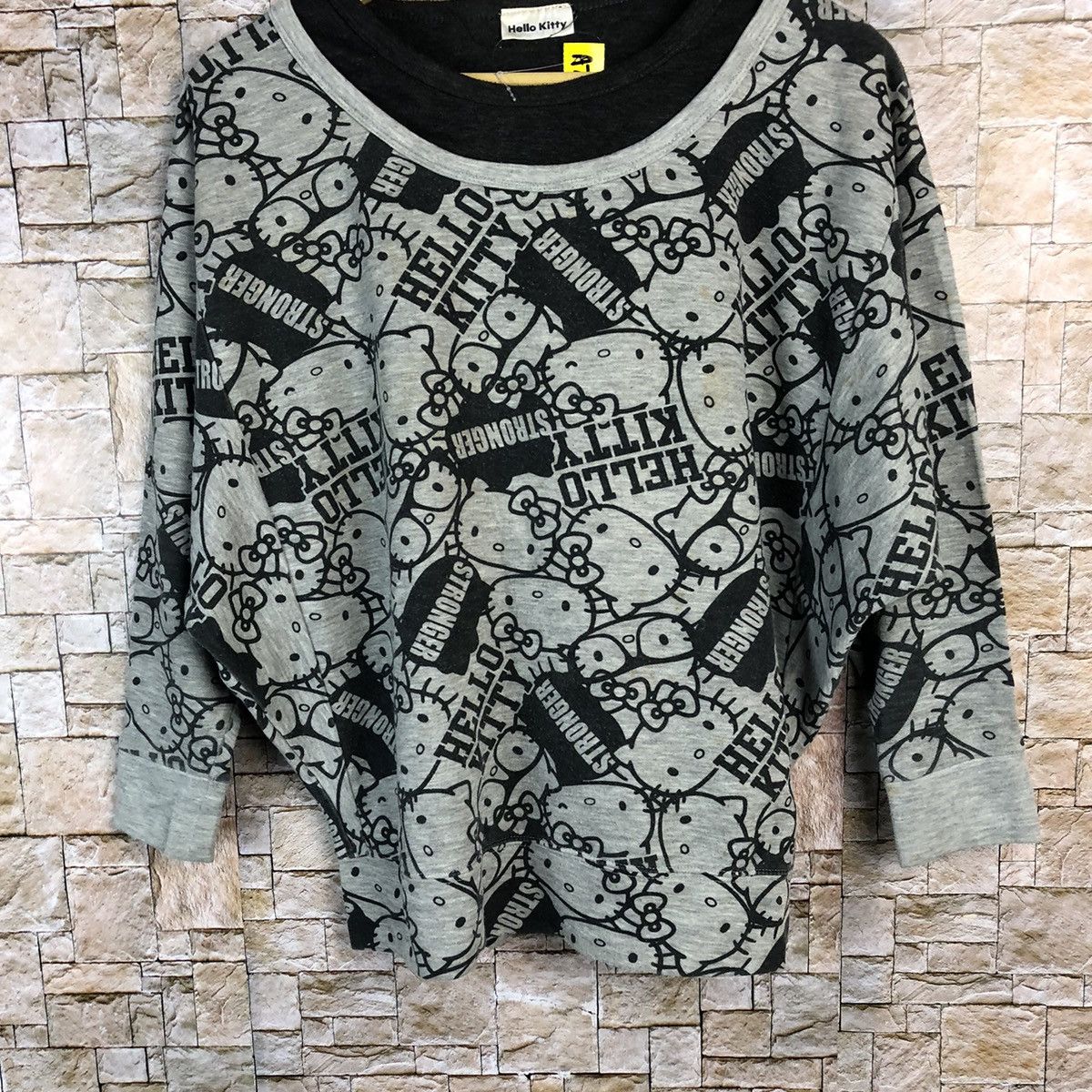 Anime × Japanese Brand Hello Kitty Grey Sweatshirt #A707 Size US M / EU 48-50 / 2 - 3 Thumbnail