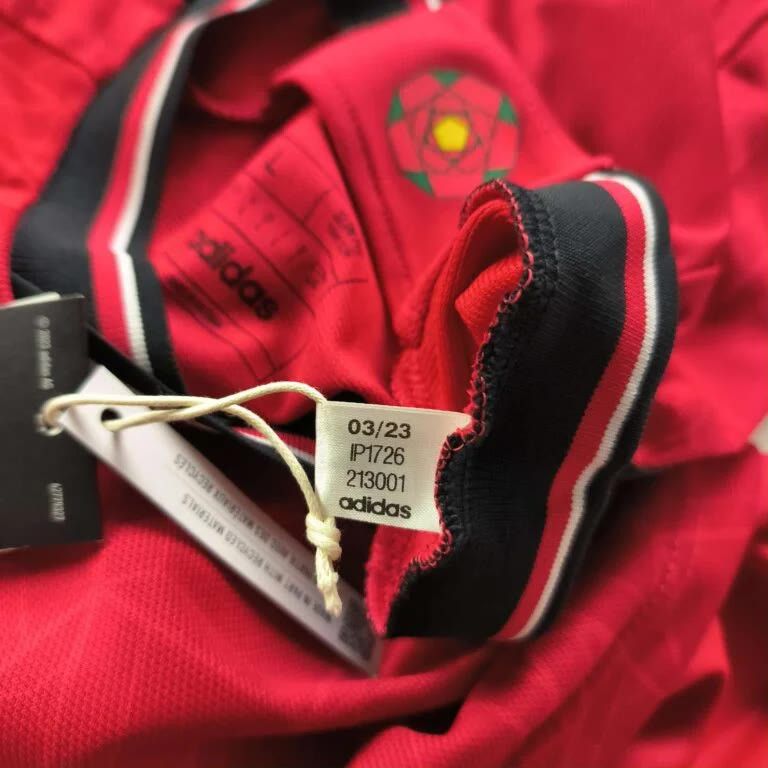 Adidas NEW Manchester United 2023-24 home football jersey size L Size US L / EU 52-54 / 3 - 7 Thumbnail