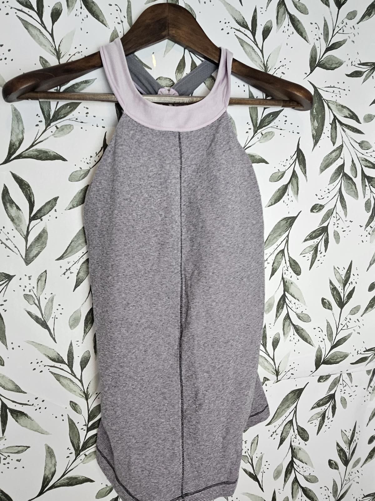 Lululemon Lululemon Yoga Top Gray/Black/Pink Womens Size S/M Athletic Size ONE SIZE - 1 Thumbnail