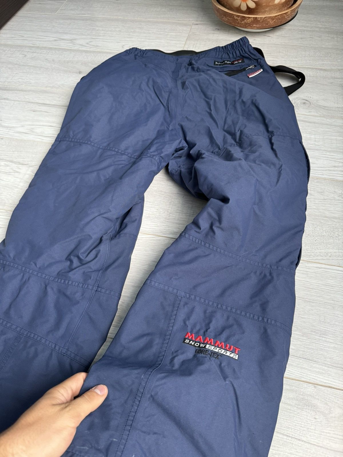 Mammut Vintage Jumpsuit Mammut Gore Tex ski pants recco system Size US 32 / EU 48 - 11 Thumbnail
