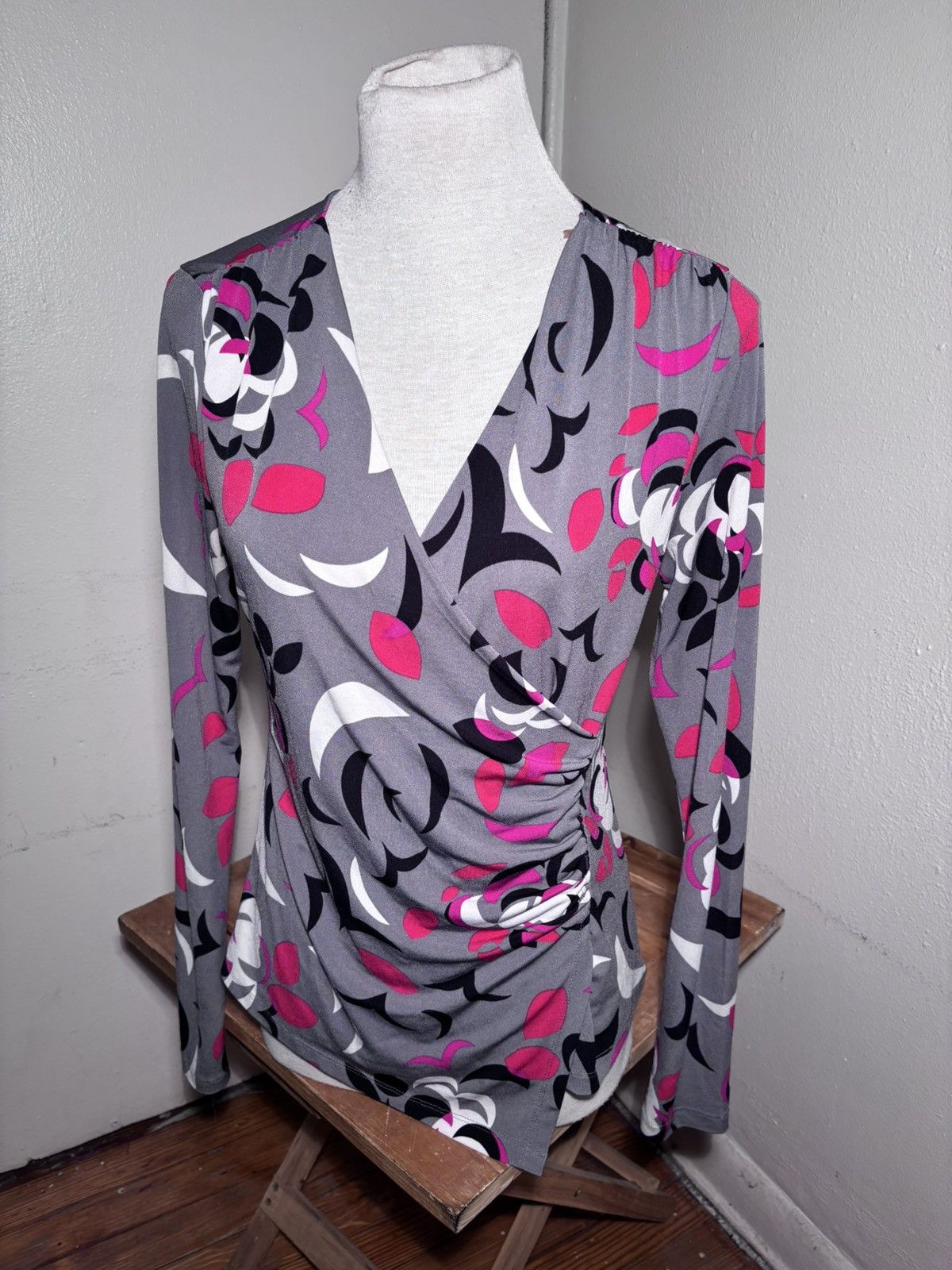 Kenneth Cole Kenneth Cole Printed Wrap Blouse Size S / US 4 / IT 40 - 3 Thumbnail