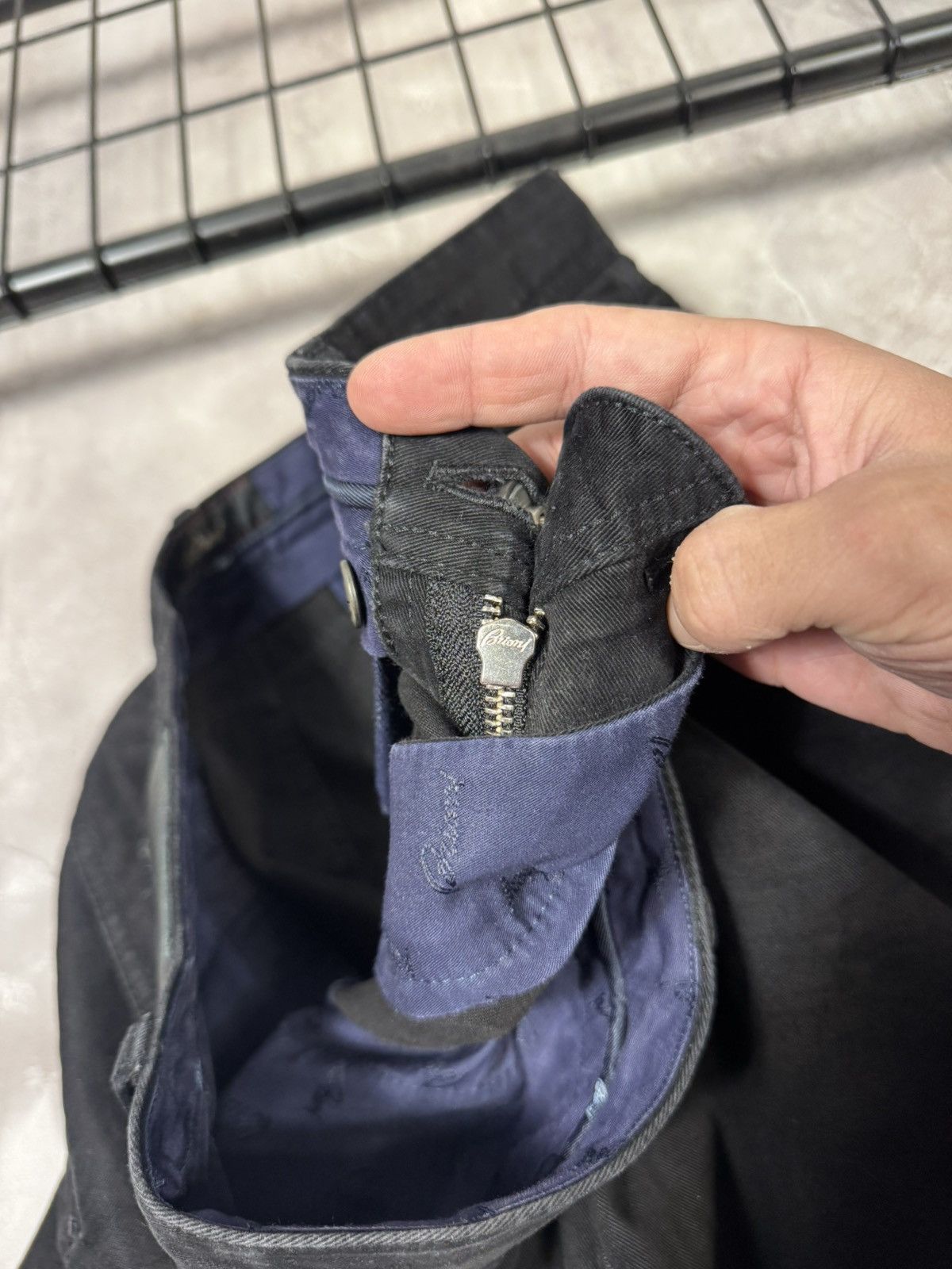 Brioni Vintage Brioni Men's Black Denim Pants Size US 41 - 6 Thumbnail