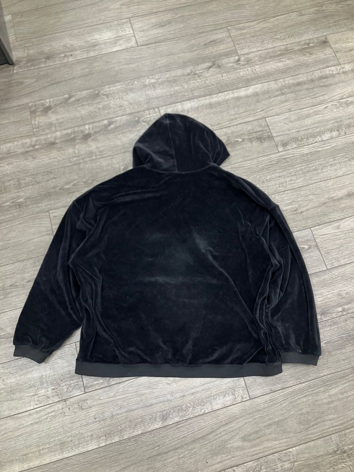 Yeezy Yeezy Season 5 Black Velour Hoodie Size M Size US M / EU 48-50 / 2 - 4 Thumbnail