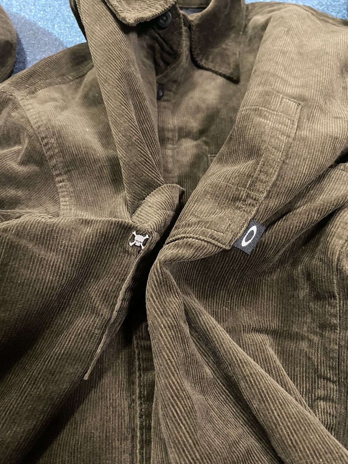 Oakley 90’s Oakley Corduroy Shirt Jacket Size US S / EU 44-46 / 1 - 4 Thumbnail