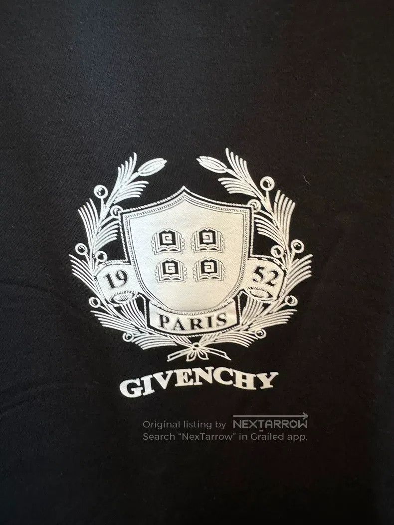 Givenchy Givenchy Classic shield logo short-sleeve T-shirt Size US XXL / EU 58 / 5 - 2 Thumbnail