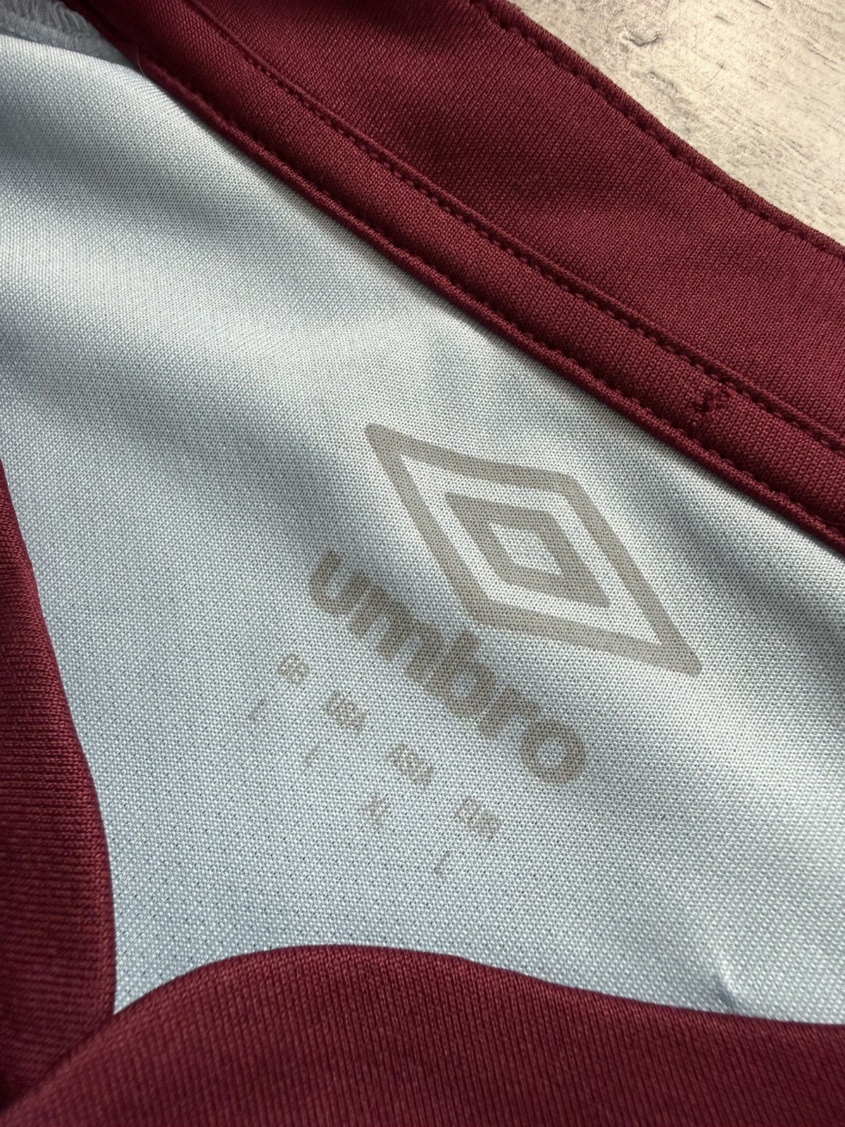 Umbro West Ham united jersey GK blue away 2021/22 Size US L / EU 52-54 / 3 - 5 Thumbnail