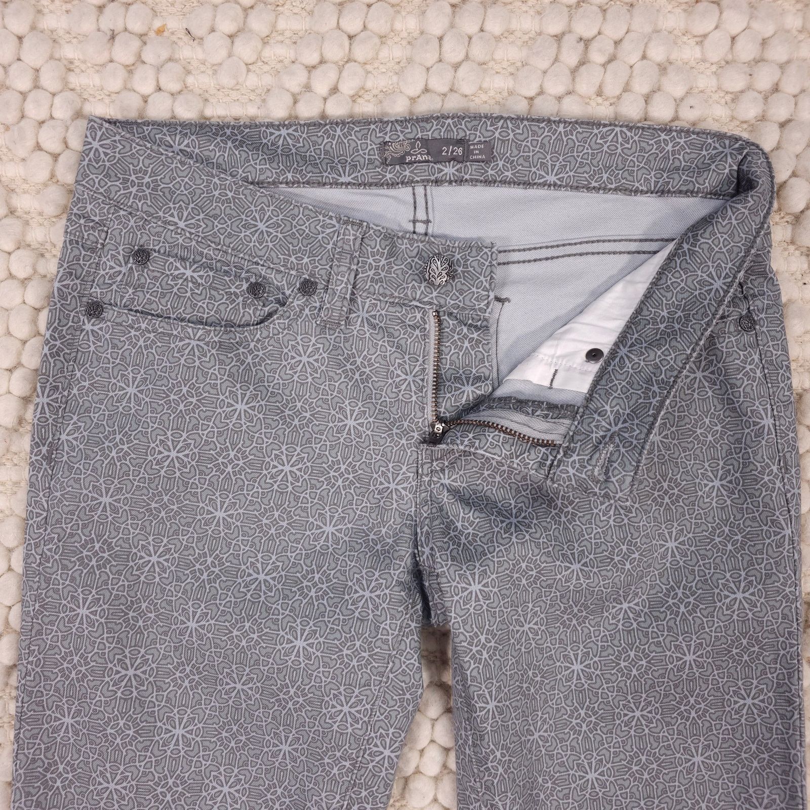 Prana Prana Kara Jeans in Silver Spain Gray Sz 2 Size 26" / US 2 / IT 38 - 3 Thumbnail