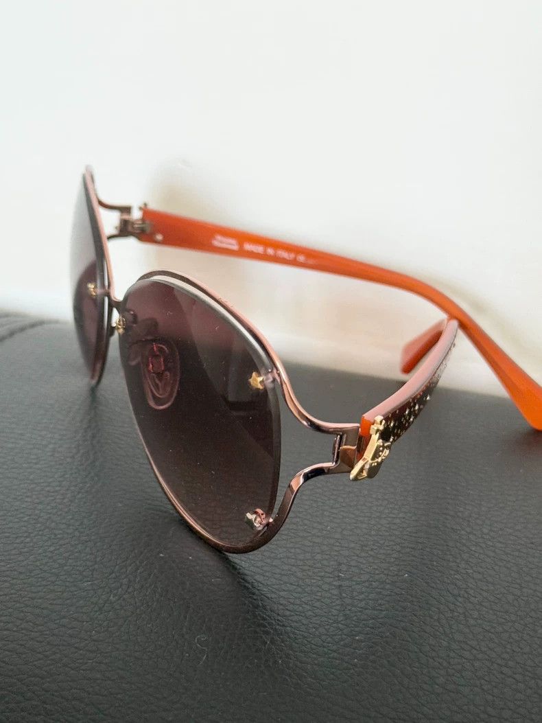 Vivienne Westwood Vivienne Westwood Orb sunglasses in gold Size ONE SIZE - 6 Thumbnail