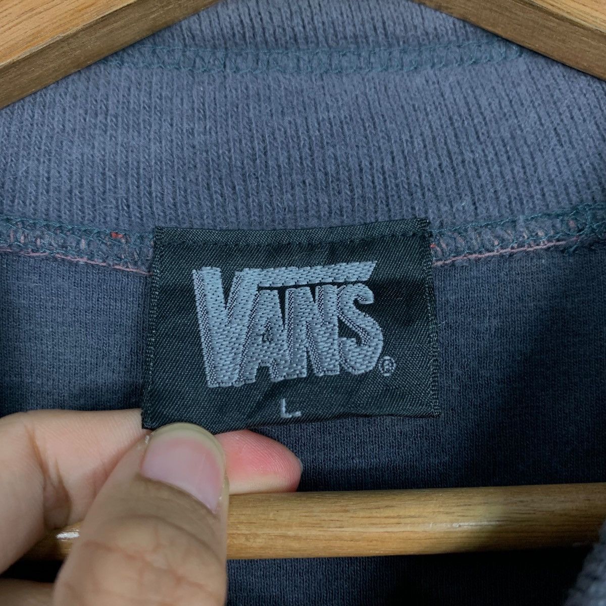 Vans VANS Embroidery Center Logo Pullover Jumper #2023-C88 Size US L / EU 52-54 / 3 - 11 Thumbnail