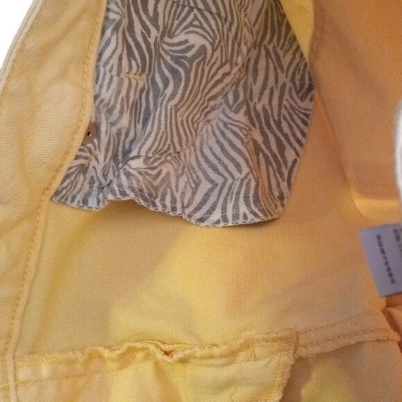 Chicos Chicos Platinum Denim Size 1.5 M Jeans Ankle Length Yel Size 33" - 12 Thumbnail