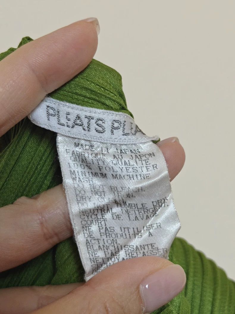 Issey Miyake Issey Miyake size:3 Green pleated dress Size XS / US 0-2 / IT 36-38 - 2 Thumbnail
