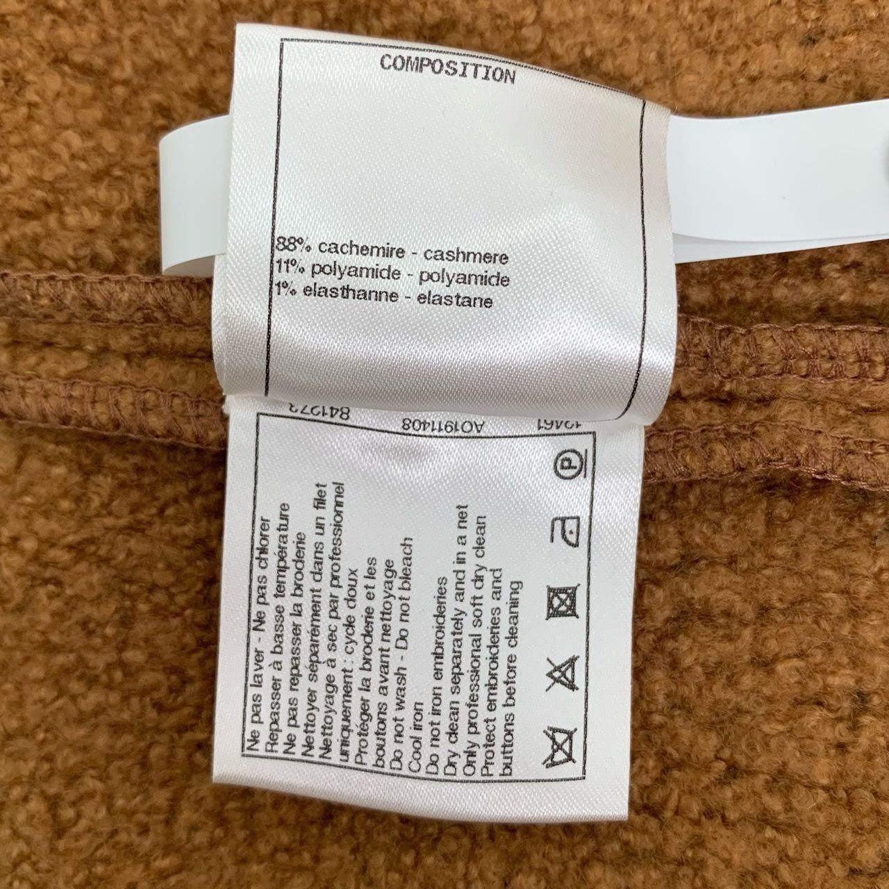 Chanel Chanel Snow Series Logo Button Heavy Sequin Camel Cashmere T Size M / US 6-8 / IT 42-44 - 5 Thumbnail