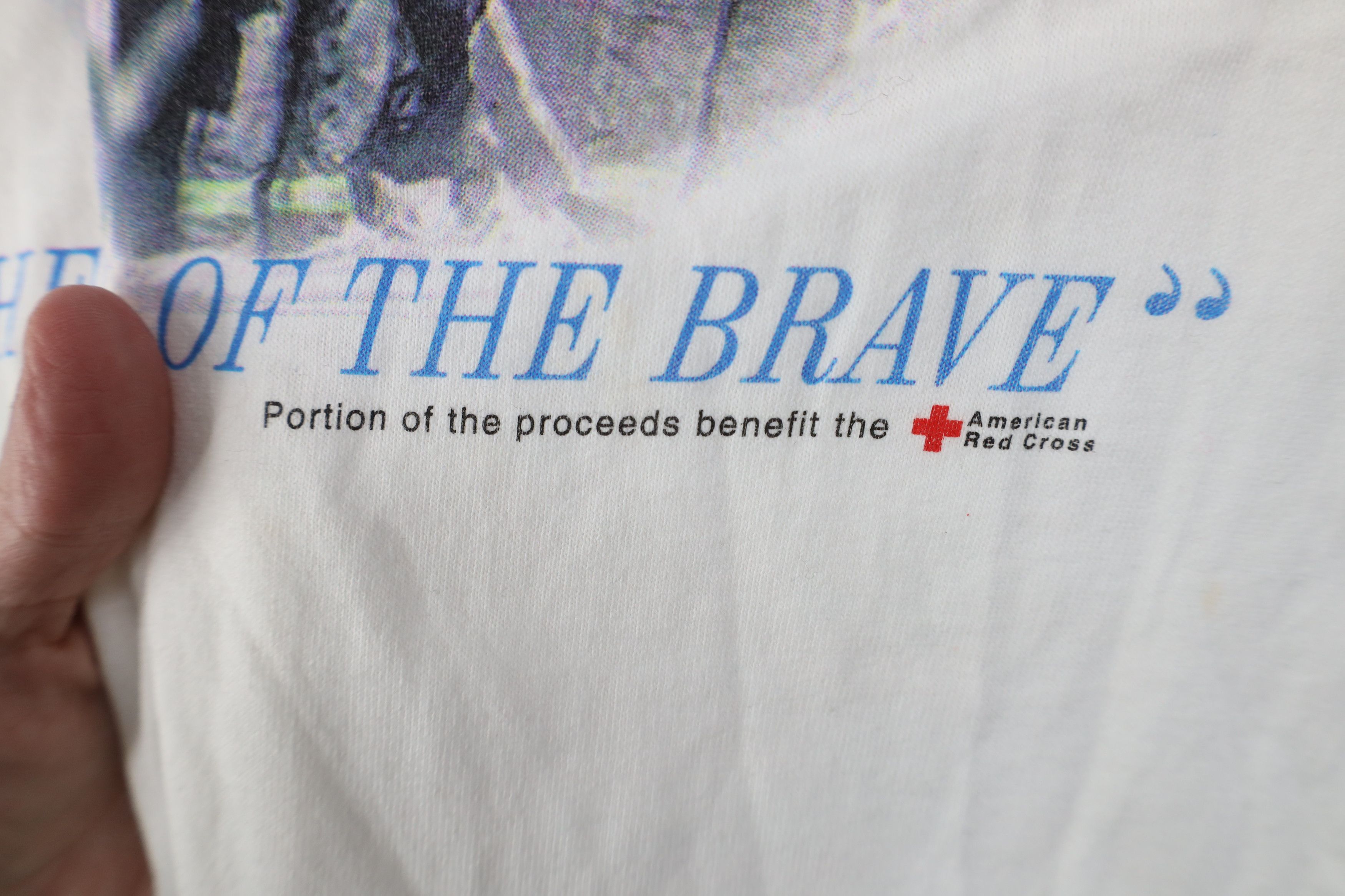 Vintage Vintage September 11 American Firefighters Brave T-Shirt Size US L / EU 52-54 / 3 - 5 Thumbnail