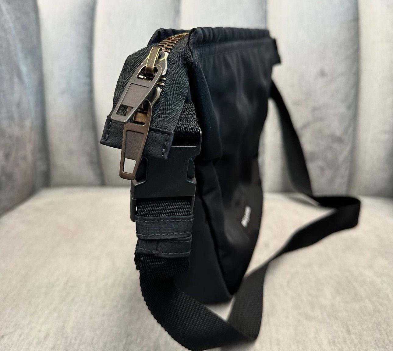 Balenciaga Authentic Balenciaga Nylon Sling Bag Size ONE SIZE - 2 Thumbnail