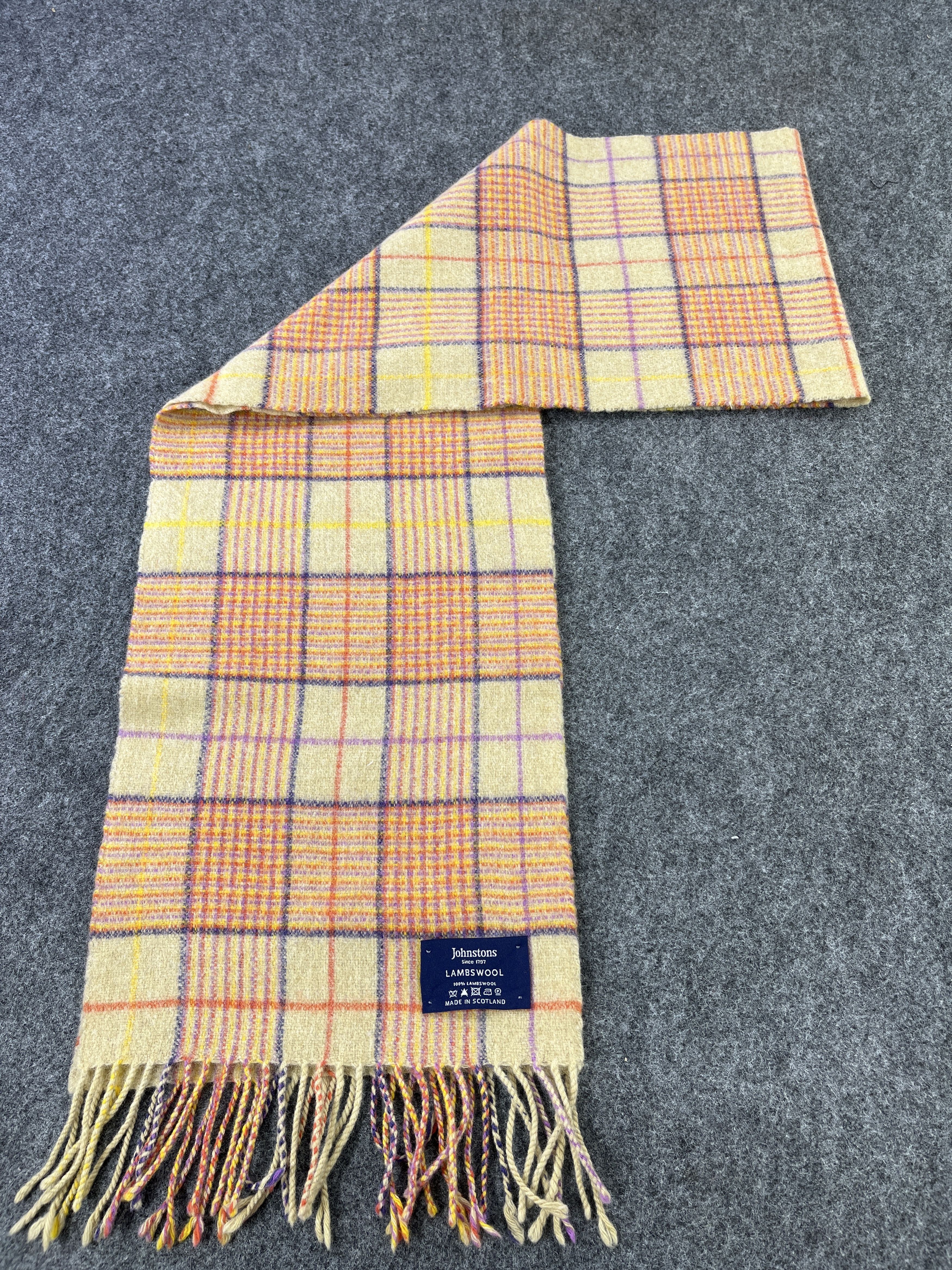 Johnstons Of Elgin JOHNSTONS CHECKED SCARVES / MUFFLER / NECKWEAR T199 Size ONE SIZE - 2 Thumbnail