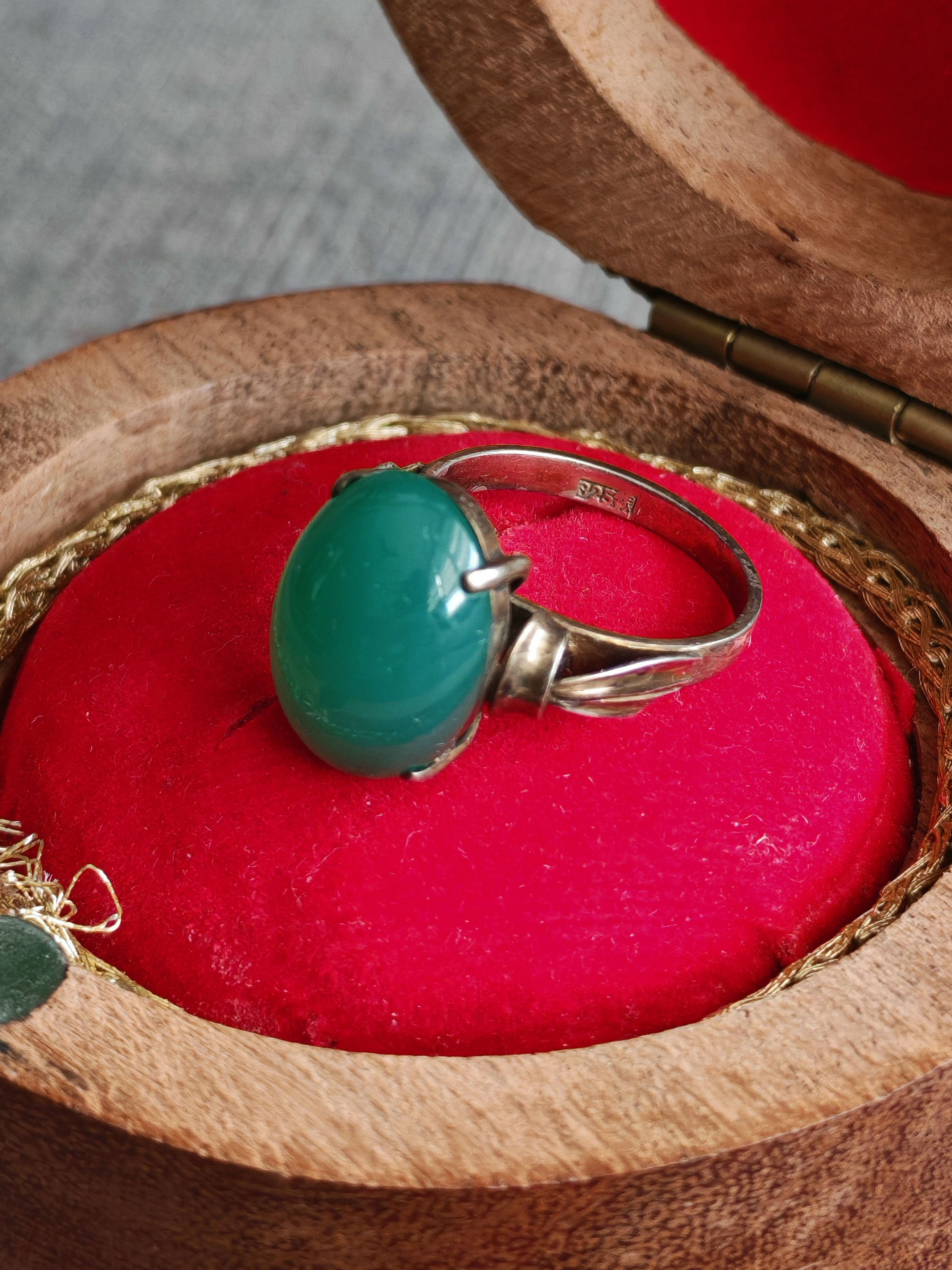 Other Vintage Silver 925 Ring With Green Oval Stone Size ONE SIZE - 2 Thumbnail
