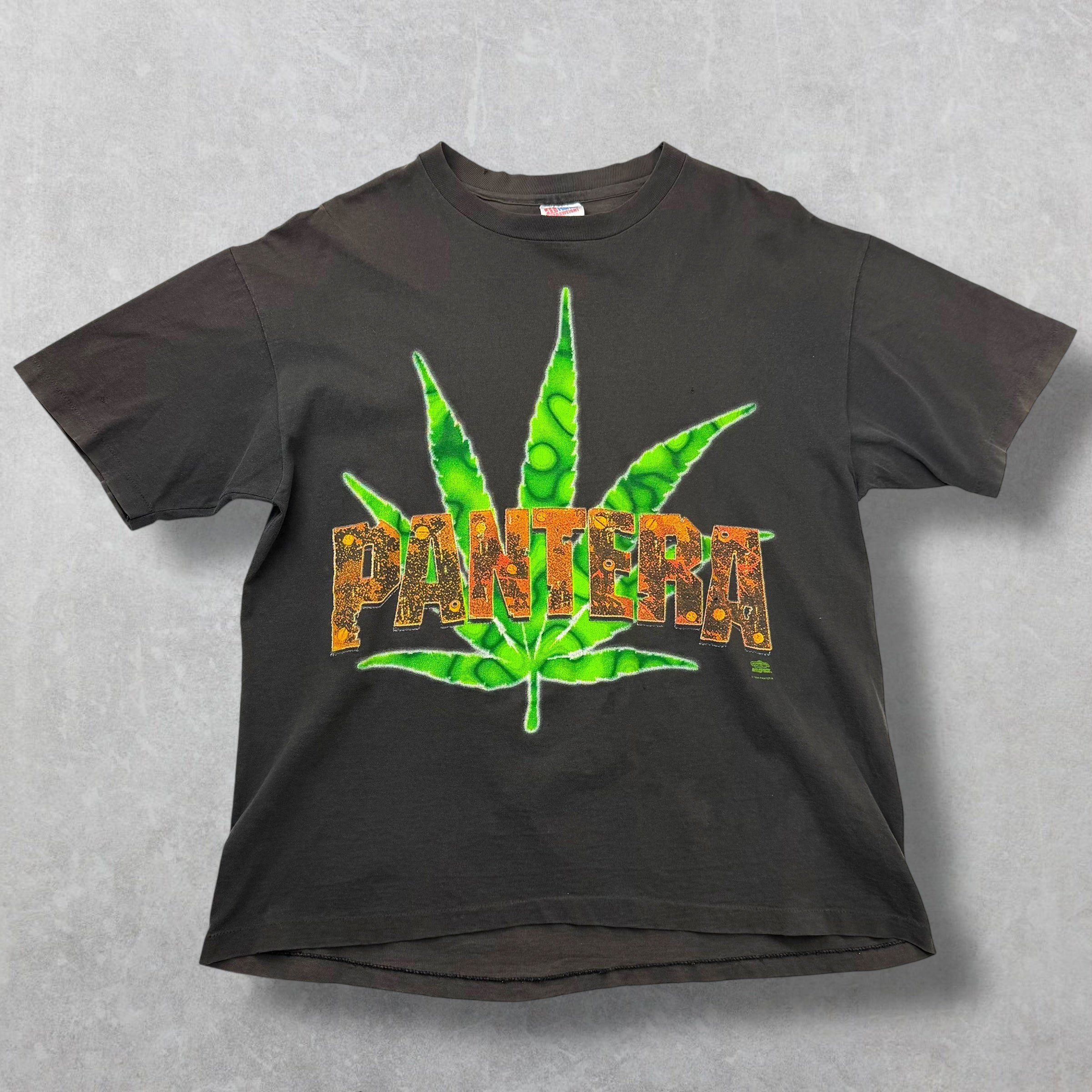Vintage Vintage 1994 Pantera 'Far Beyond Driven' Tour Tee XL Size US XL / EU 56 / 4 - 1 Thumbnail
