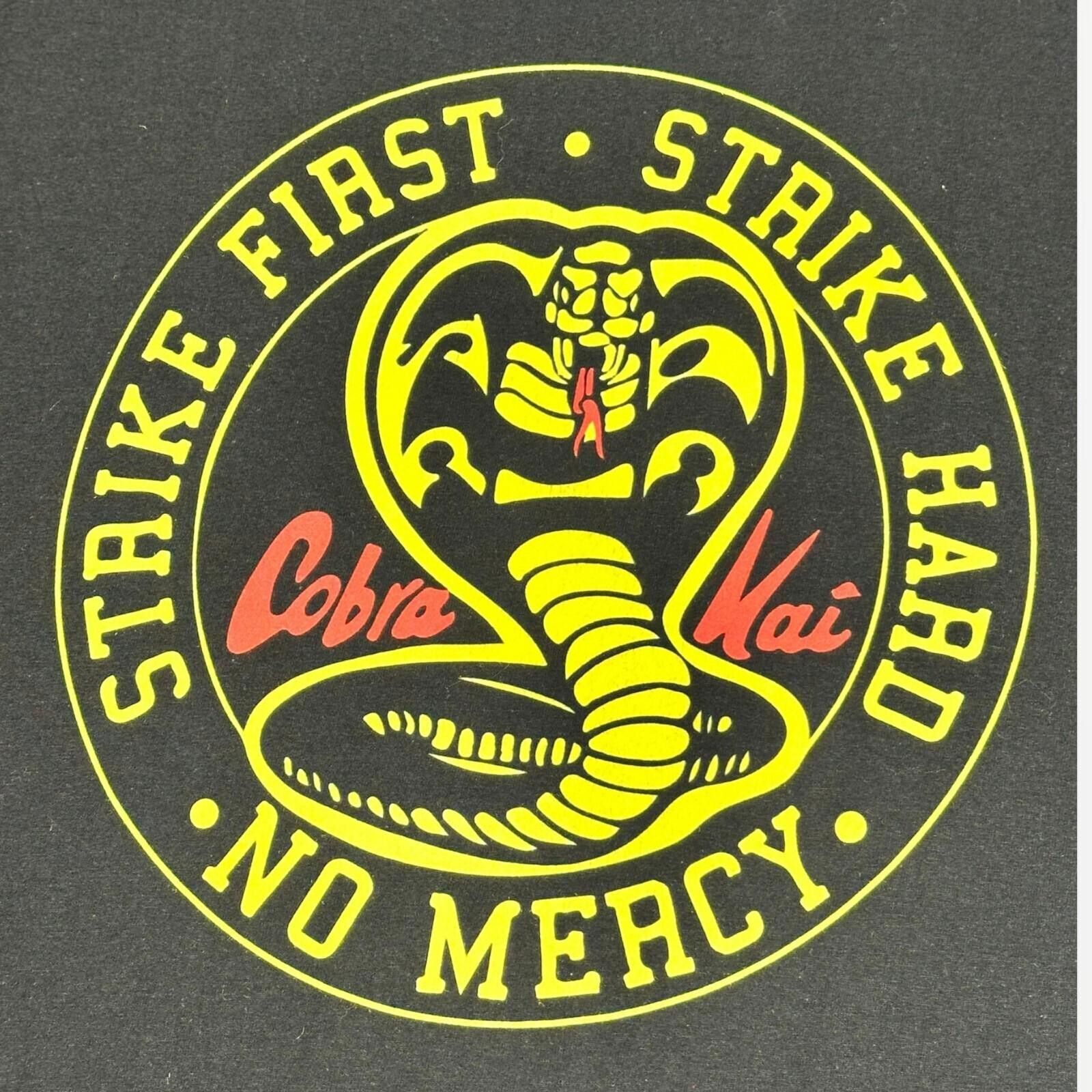 Gildan Cobra Kai T-Shirt Men's UK Size M Black Graphic Print Size US M / EU 48-50 / 2 - 6 Thumbnail