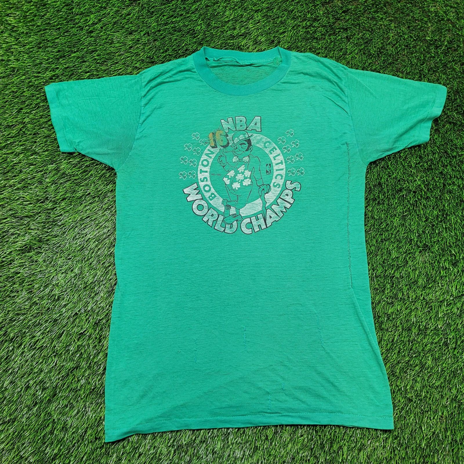 Vintage VTG 1986 Boston Celtics T-Shirt Paper Thin Single Stitch XL Size US XL / EU 56 / 4 - 1 Thumbnail