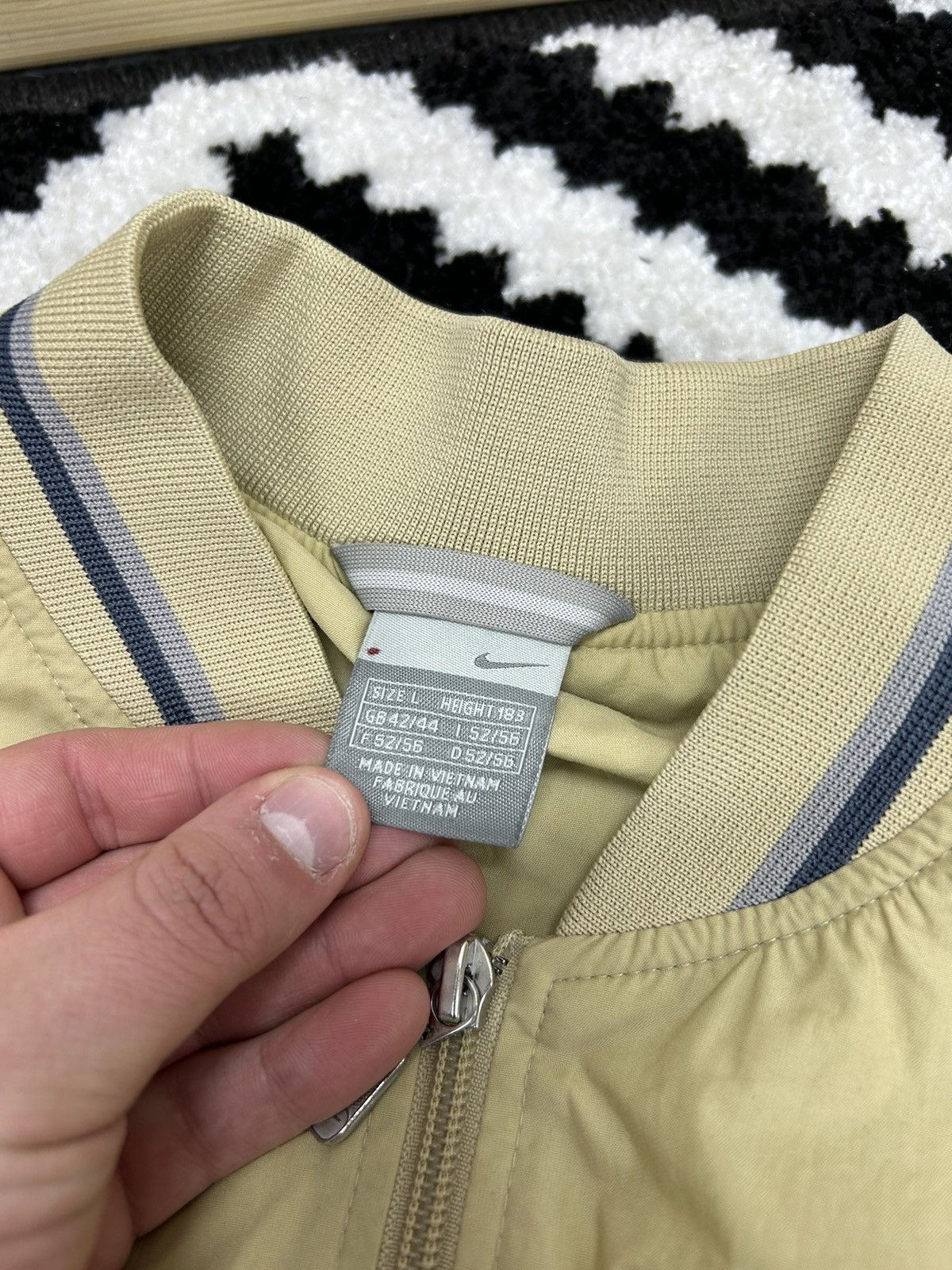 Nike × Vintage Nike Vintage bomber jacket size L Size US L / EU 52-54 / 3 - 5 Thumbnail