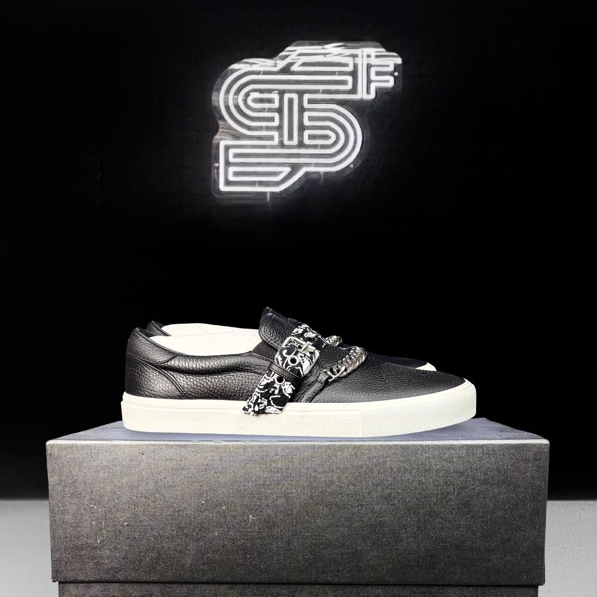 Amiri Amiri Bandana Chain Slip-On Sneaker Size US 13 / EU 46 - 1 Thumbnail