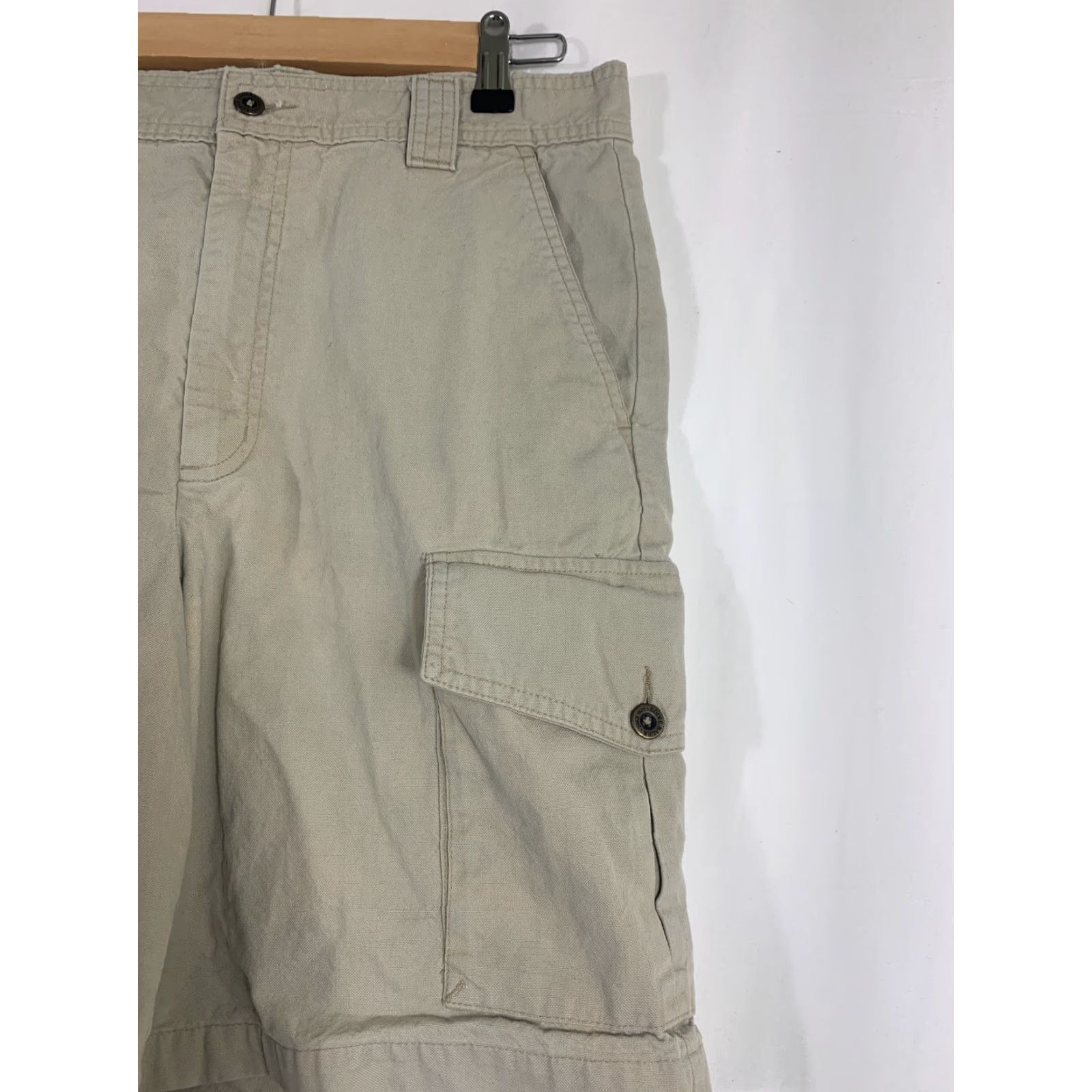 Eddie Bauer VINTAGE Eddie Bauer Mens Cargo Shorts Beige Cotton 32x9 Inseam 9" Regular Waist 32 Beige Cargo Shorts Mens Size 32 Size US 32 / EU 48 - 4 Thumbnail