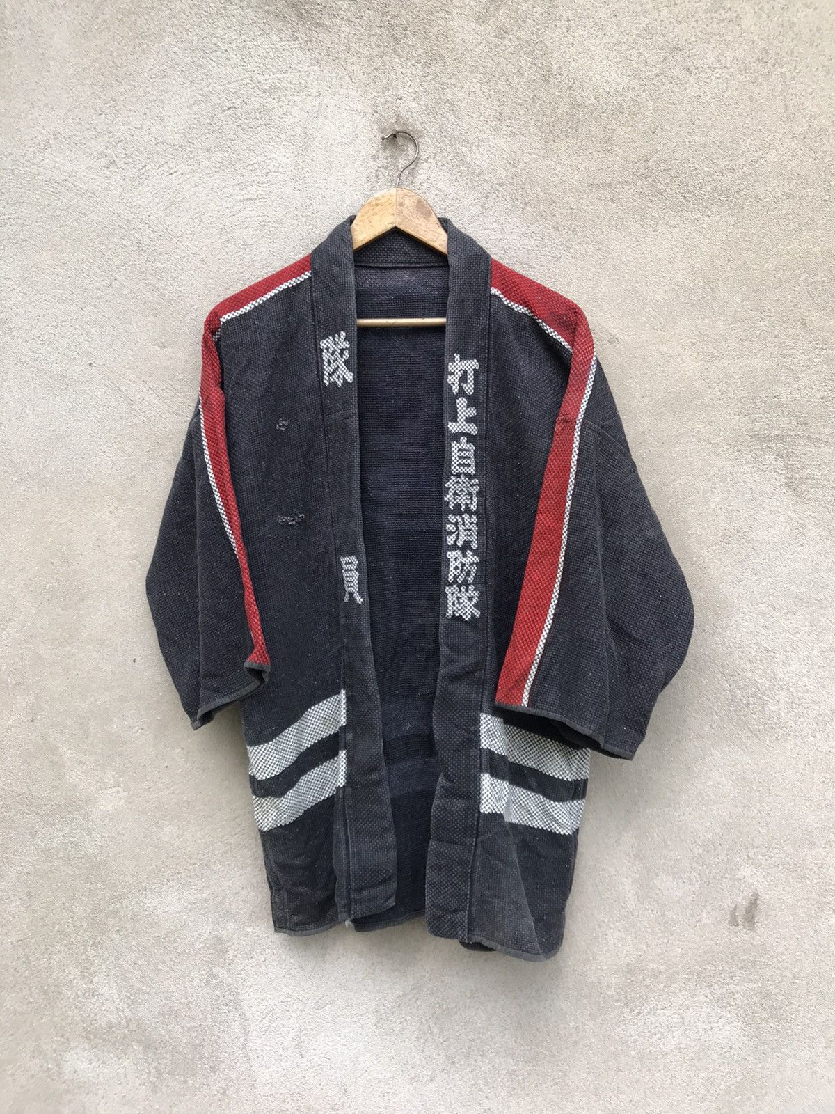 Japanese Brand RARE VINTAGE KIMONO FIREMAN BORO SASHIKO SAMURAI JACKET Size US M / EU 48-50 / 2 - 5 Thumbnail
