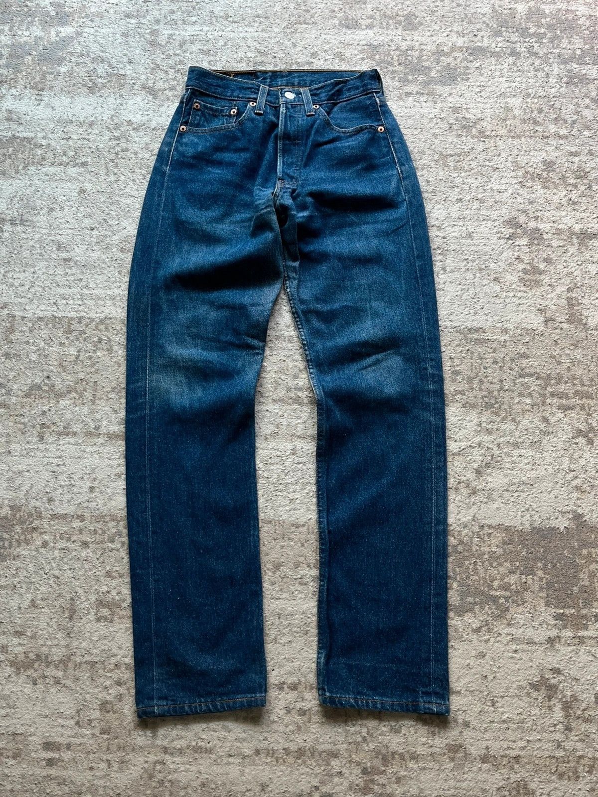 Levi's Levi’s Made in USA Vintage 1996 Sz W 26 L 30 Rare Size 26" / US 2 / IT 38 - 1 Thumbnail