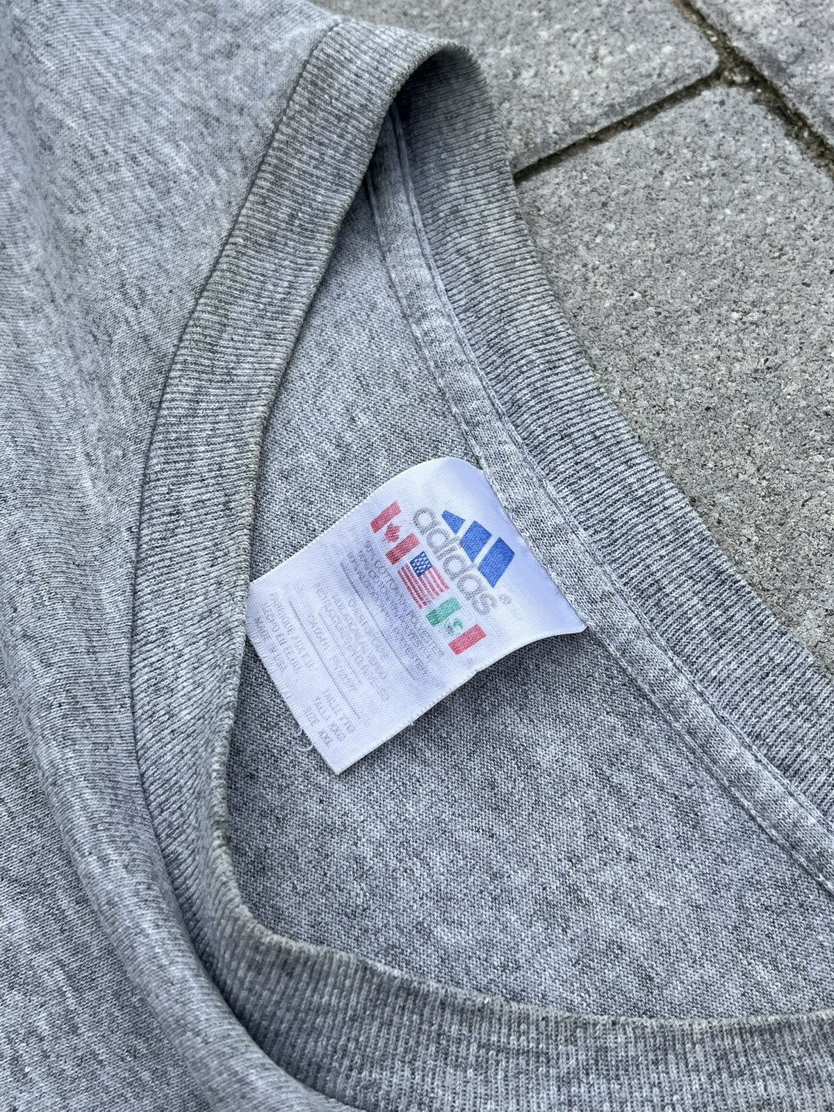 Adidas Vintage Adidas Tee 90’s Grey Size US XXL / EU 58 / 5 - 5 Thumbnail