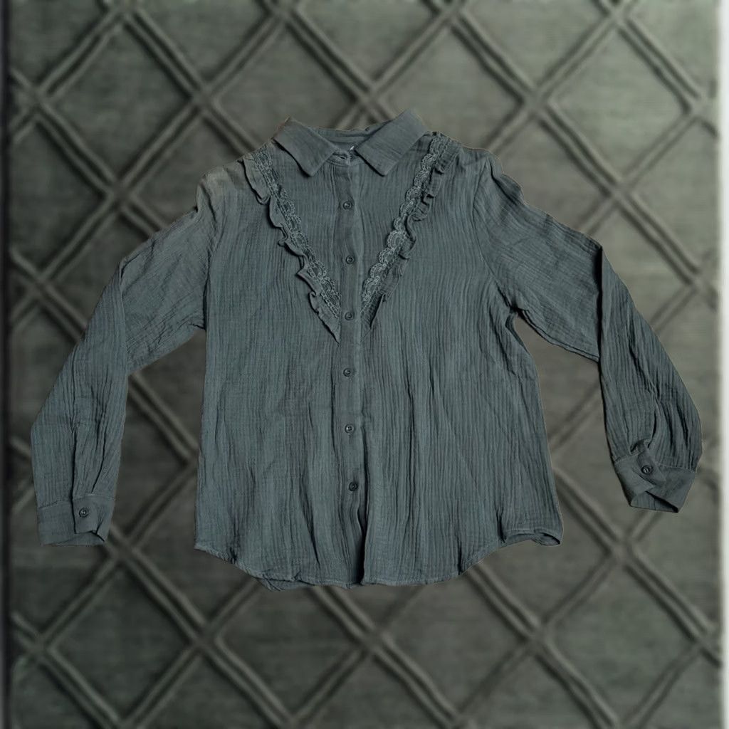 Vintage Boutique Blouse Shirt Womens M Green Button Collar Knit Polyester Long Sleeve Lace Ruffle NWT L/S Size M / US 6-8 / IT 42-44 - 1 Thumbnail