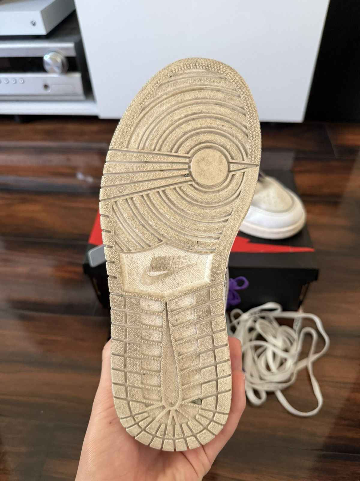 Jordan Brand × Off-White Off-White Jordan 1 NRG Size US 7.5 / EU 40-41 - 6 Thumbnail