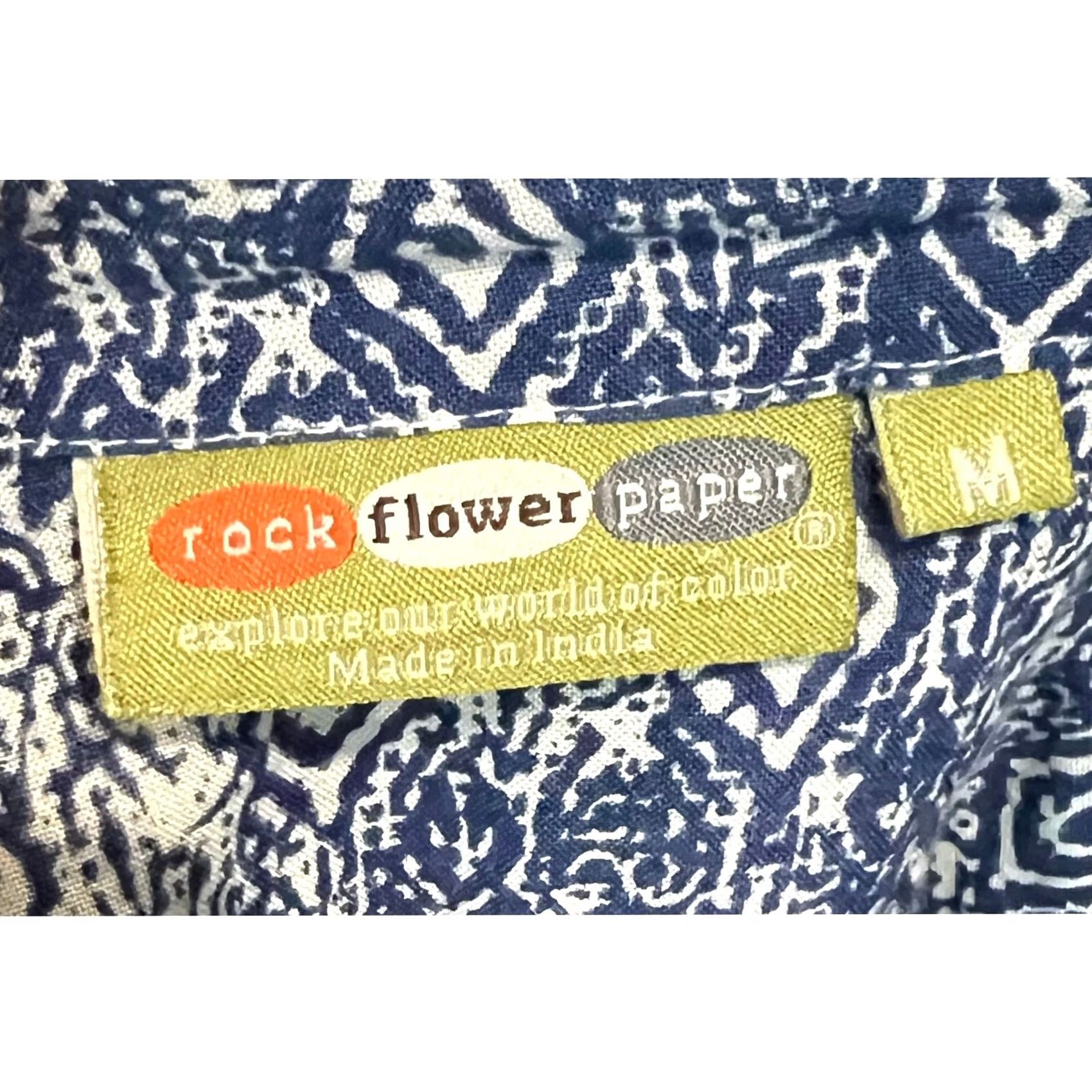 Vintage Rock Flower Paper Women’s Tunic Top Blouse Long Sleeve Pleated Blue White Sz M Clothing Shirt Womens Size M / US 6-8 / IT 42-44 - 7 Thumbnail