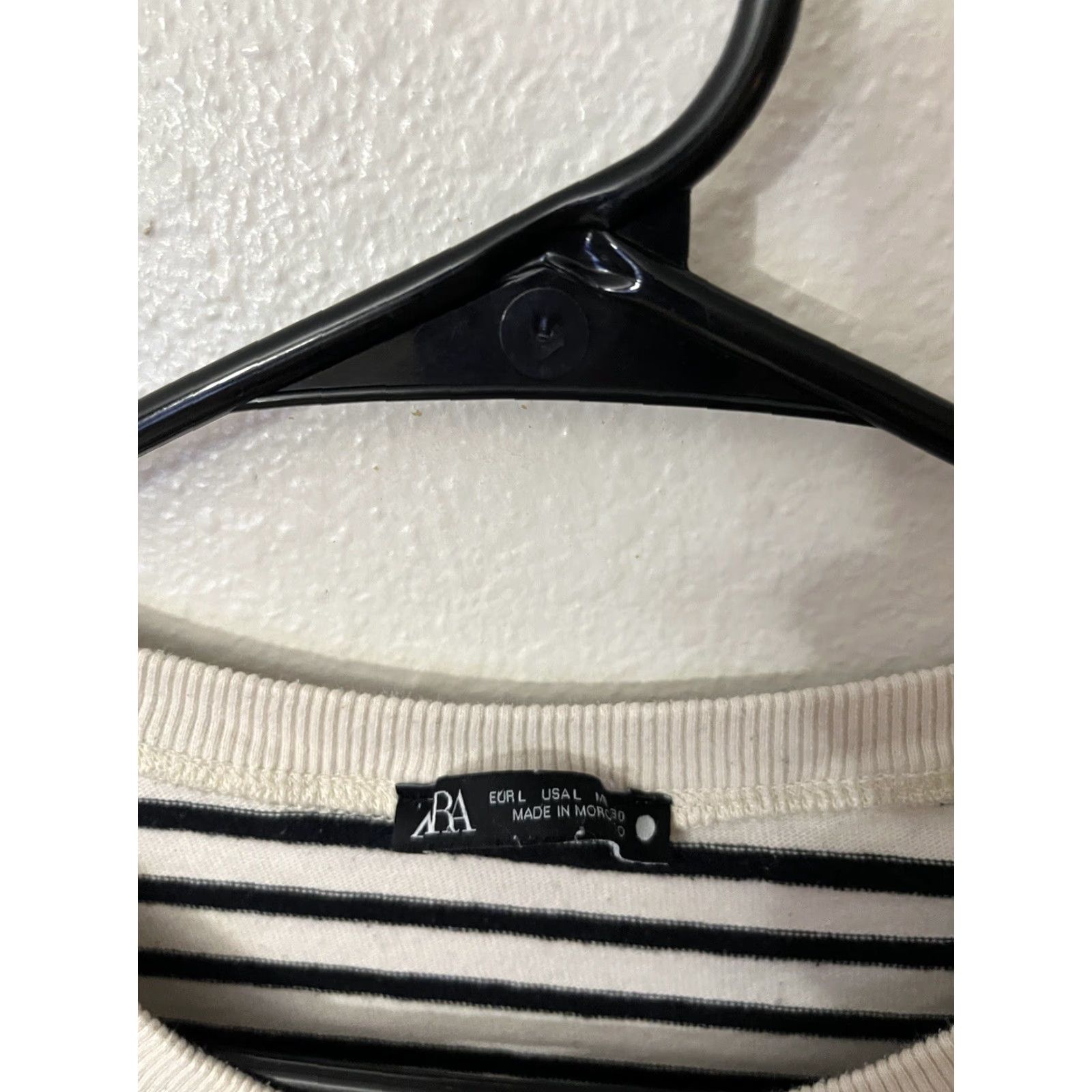 Zara VINTAGE Zara Striped Sweater Women Long Sleeve Puff Sleeve Black & White L Pullover 100% Cotton Womens Size L / US 10 / IT 46 - 3 Thumbnail