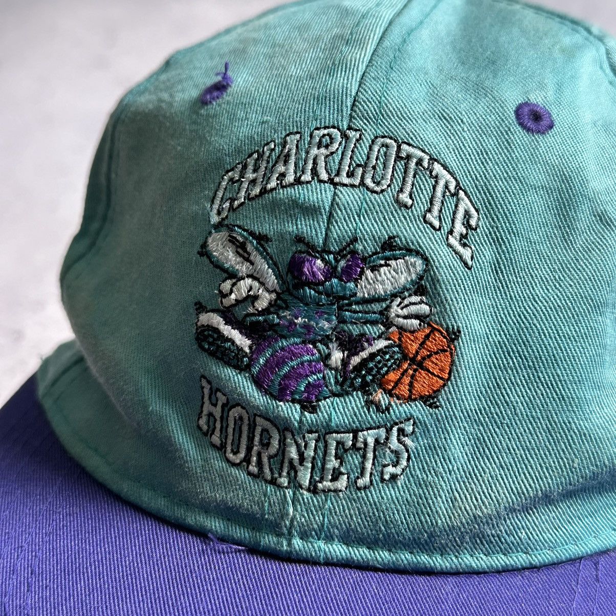 NBA × Vintage Vintage 90s NBA Charlotte Hornets SnapBack Hat Size ONE SIZE - 2 Thumbnail