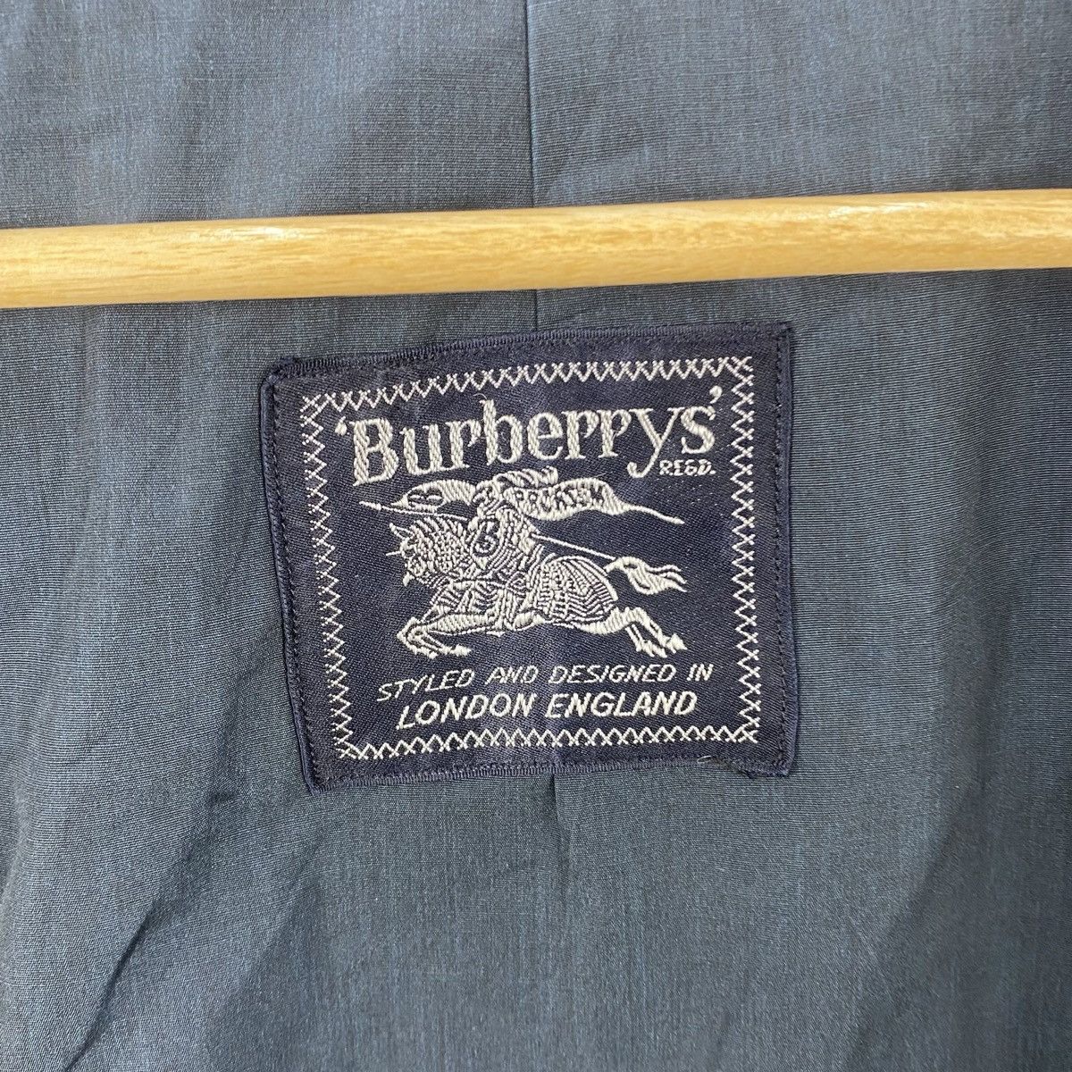 Burberry BURBERRYS LONDON ENGLANDN Minimal Trench Coat Jacket Size US S / EU 44-46 / 1 - 10 Thumbnail